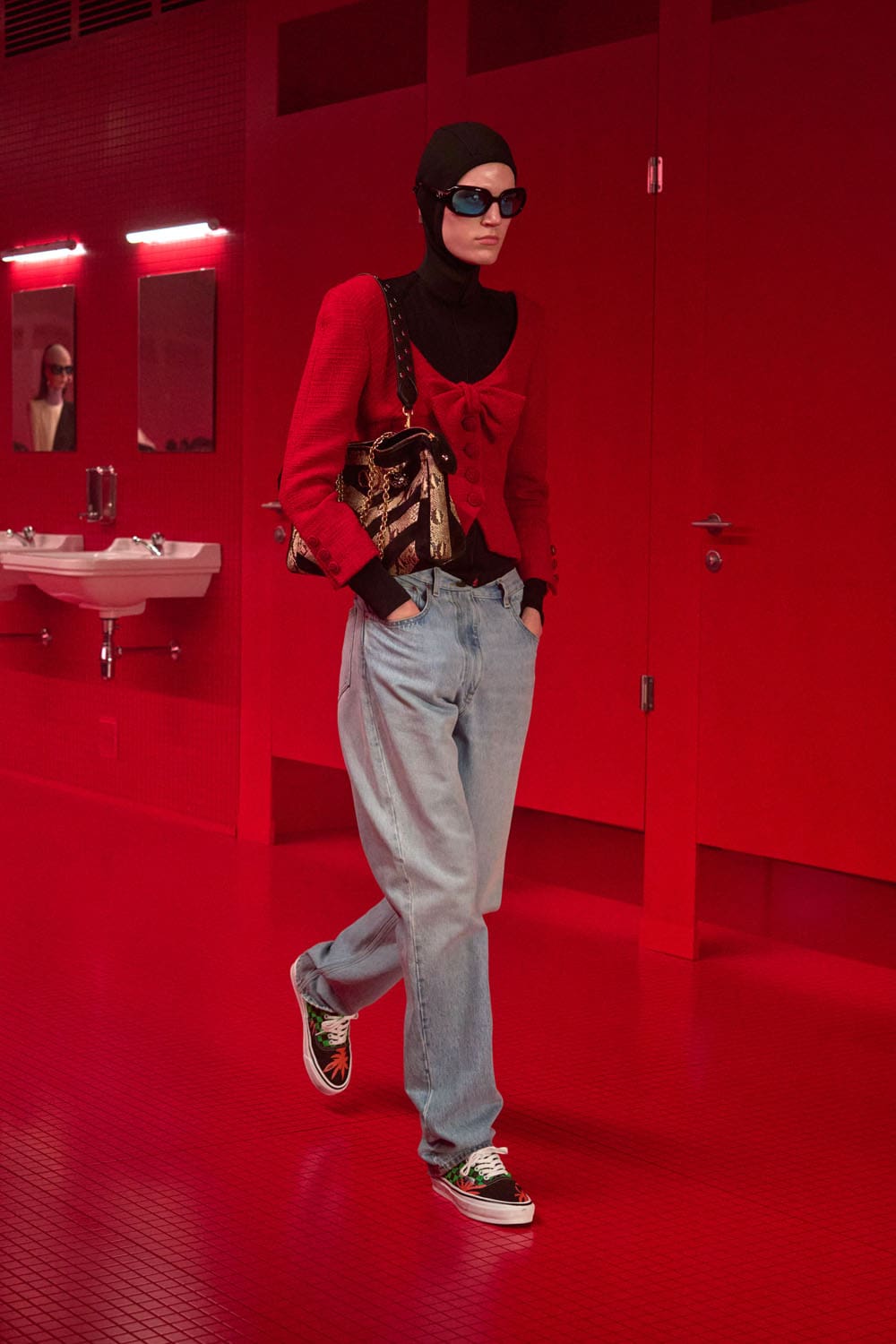 Valentino Automne Hiver 2025 2026 Runway Magazine (18)