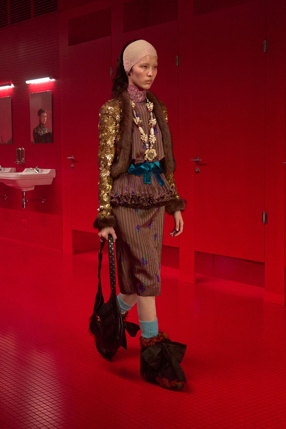 Valentino Automne Hiver 2025 2026 Runway Magazine (27)