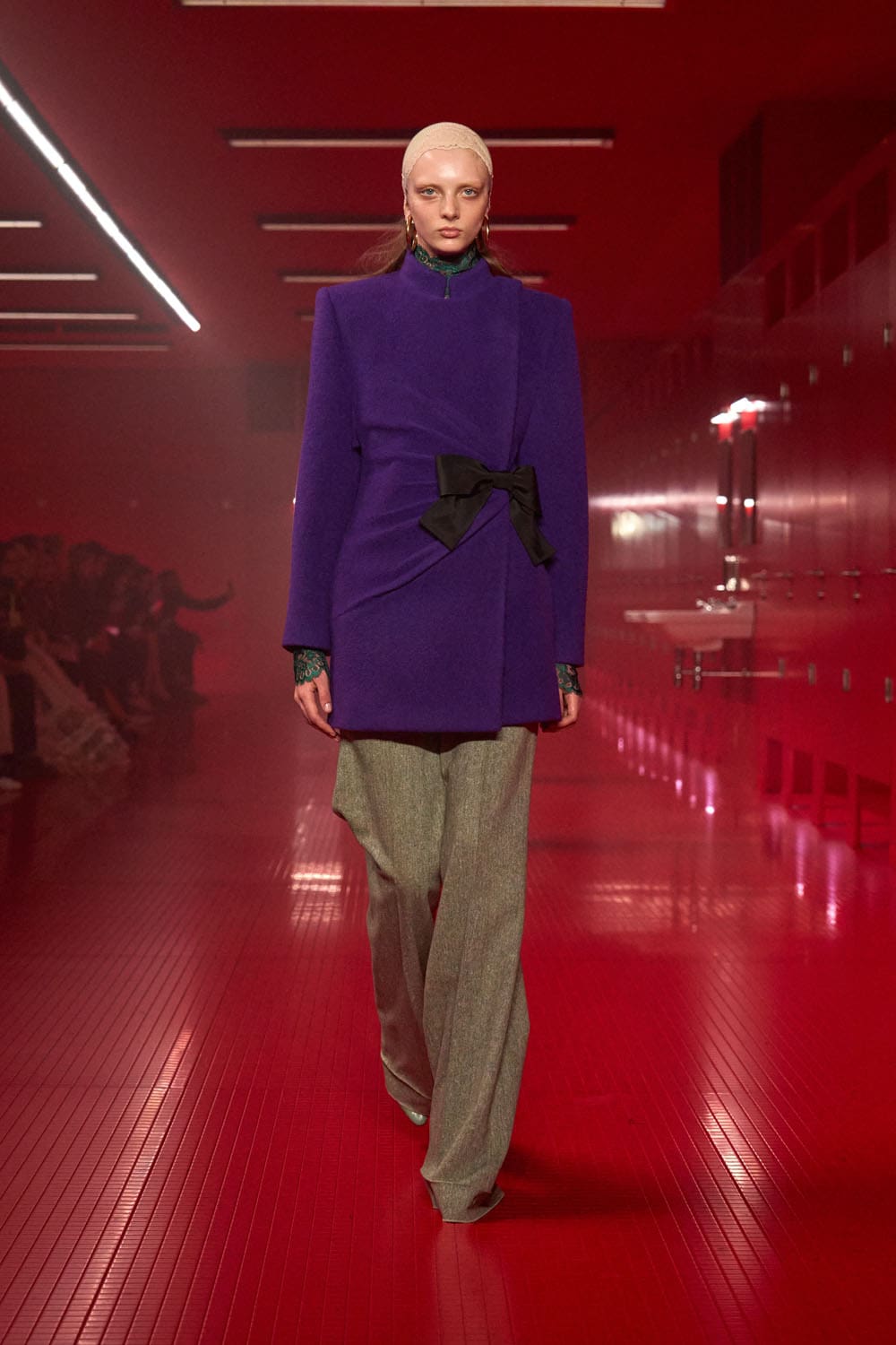 Valentino Automne Hiver 2025 2026 Runway Magazine (41)