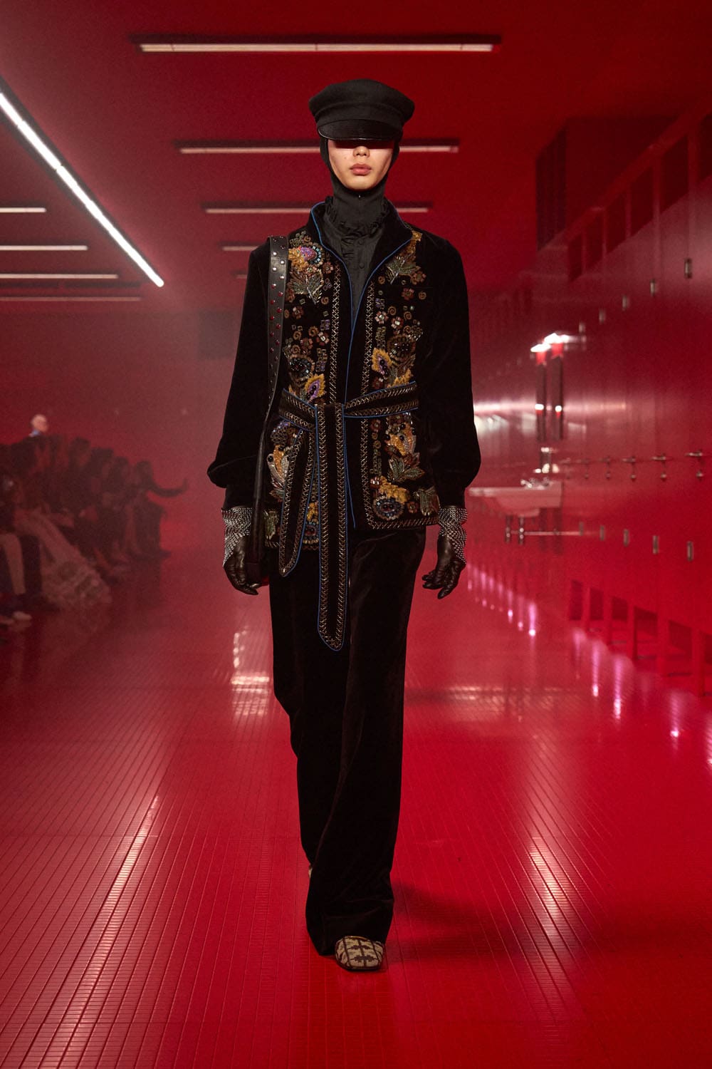 Valentino Automne Hiver 2025 2026 Runway Magazine (42)