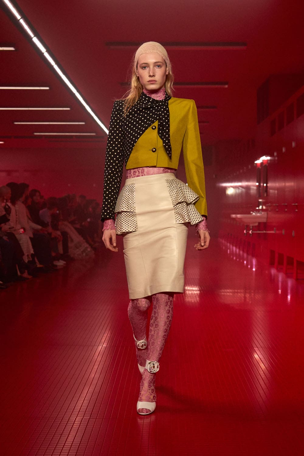 Valentino Automne Hiver 2025 2026 Runway Magazine (51)