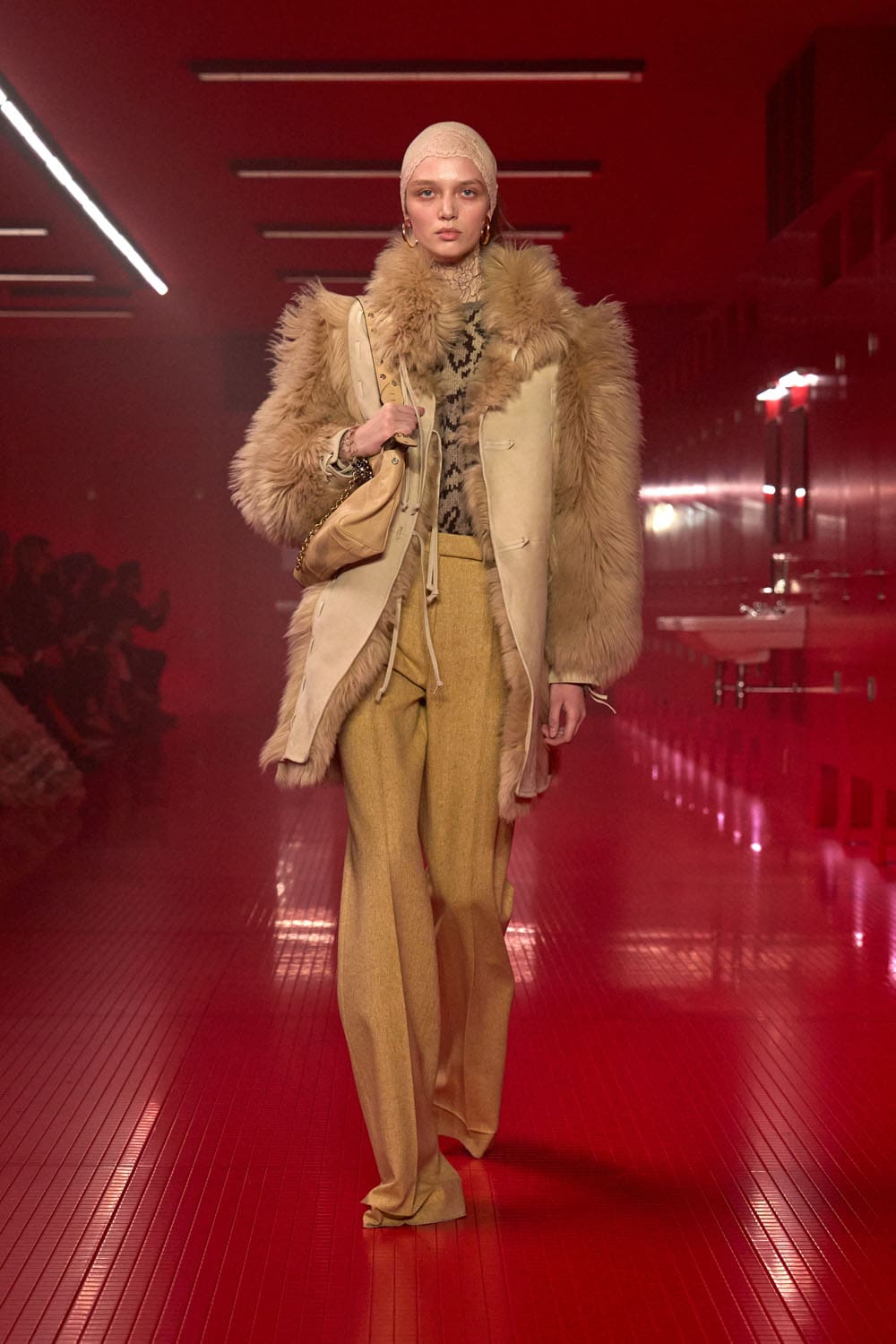 Valentino Automne Hiver 2025 2026 Runway Magazine (54)