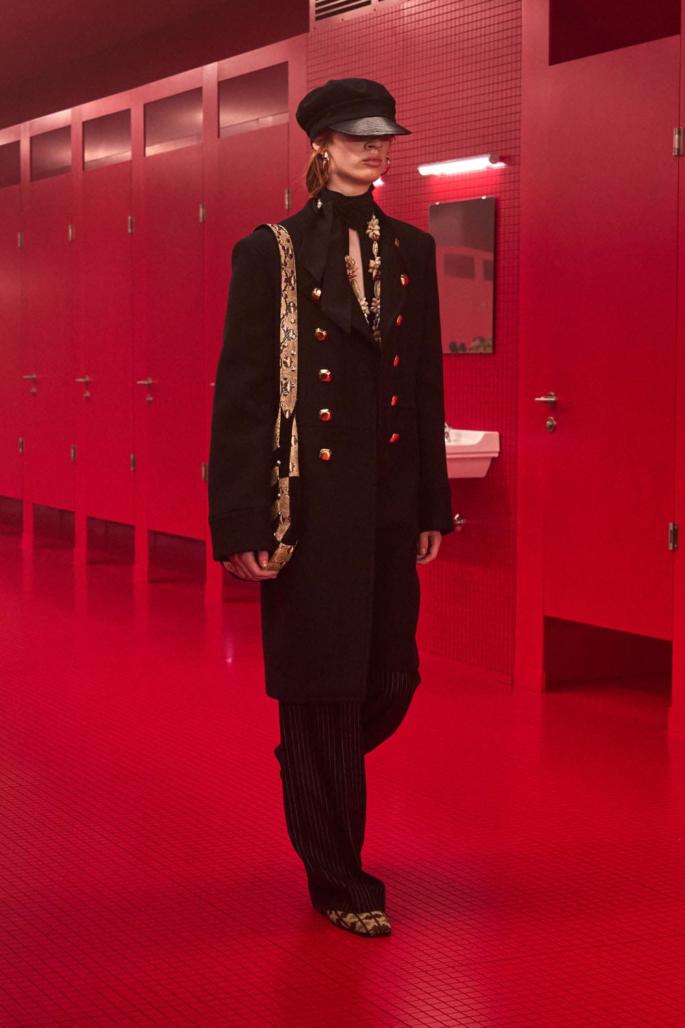 Valentino Automne Hiver 2025 2026 Runway Magazine (61)