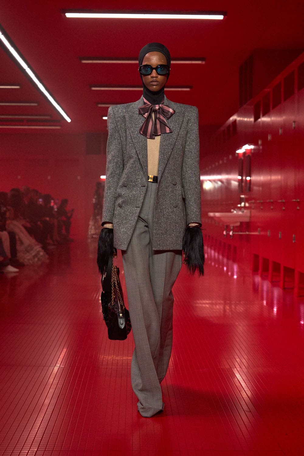 Valentino Automne Hiver 2025 2026 Runway Magazine (72)