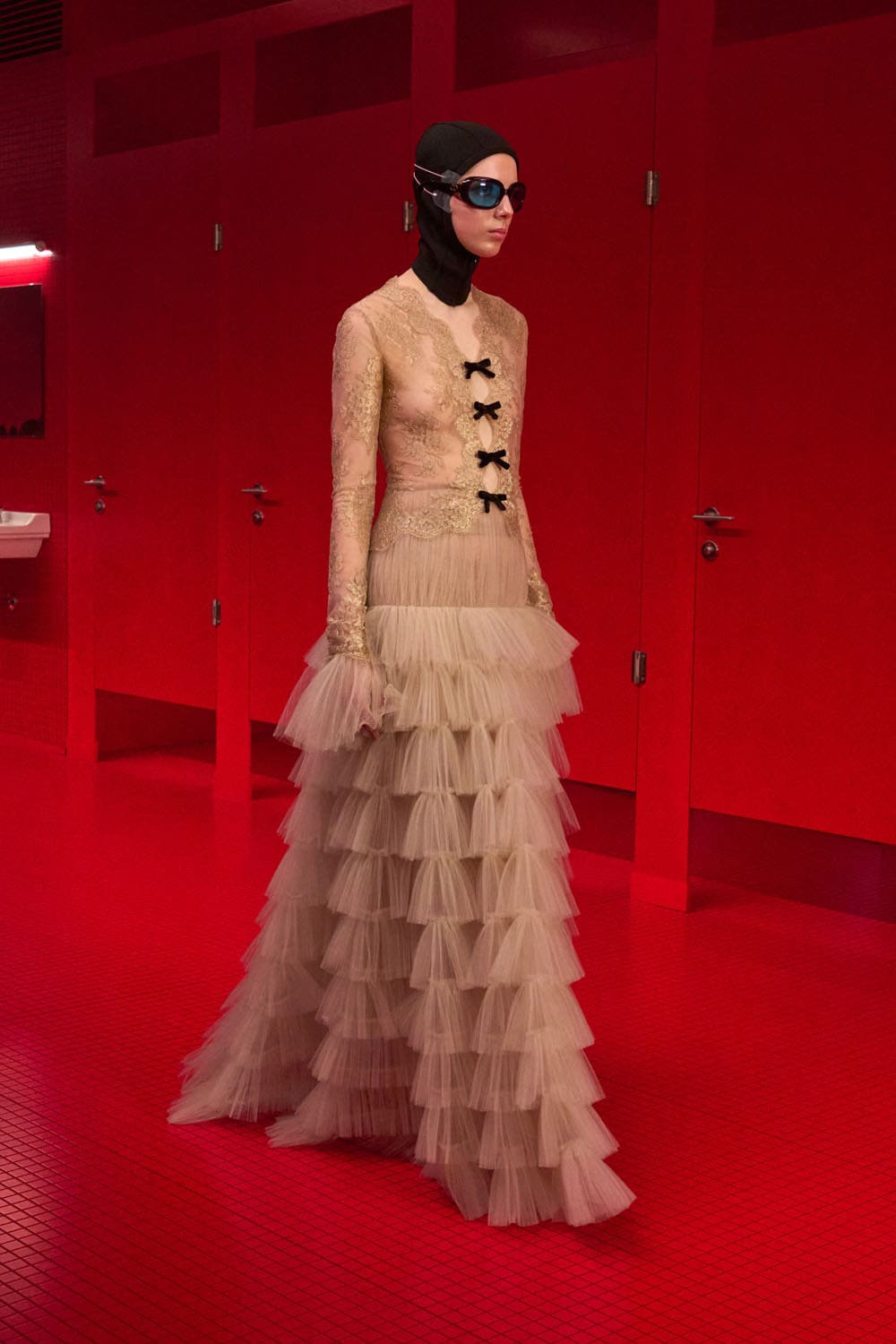 Valentino Automne Hiver 2025 2026 Runway Magazine (79)