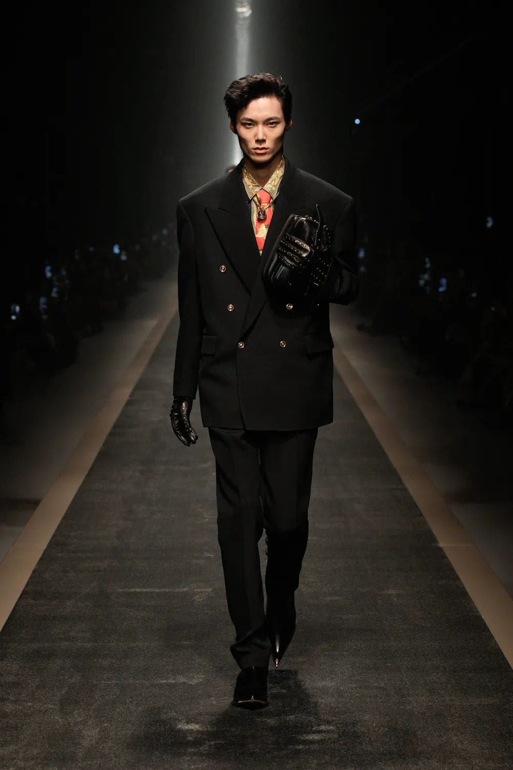 Versace Autunno Inverno 2025 2026 Runway Magazine (11)