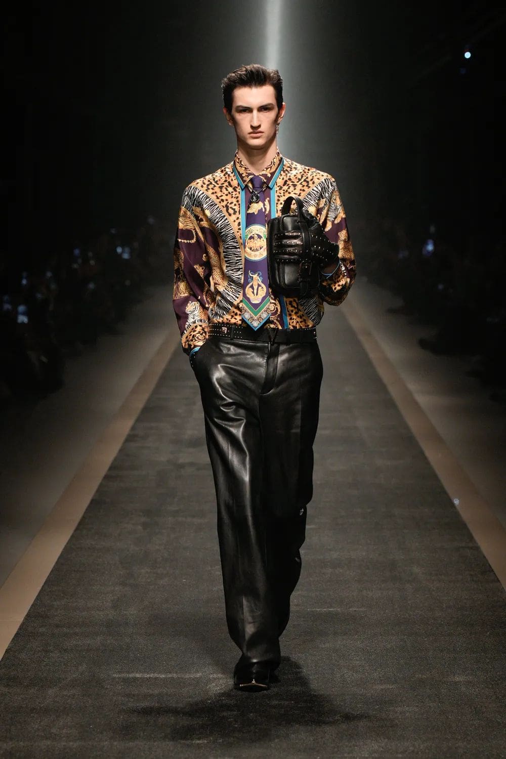 Versace Autunno Inverno 2025 2026 Runway Magazine (13)