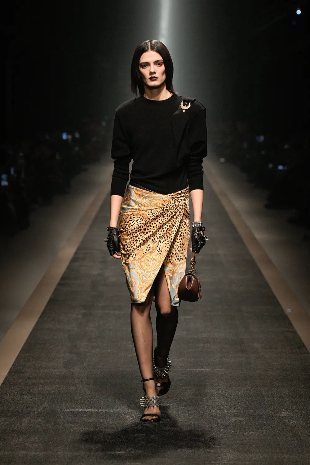 Versace Autunno Inverno 2025 2026 Runway Magazine (16)