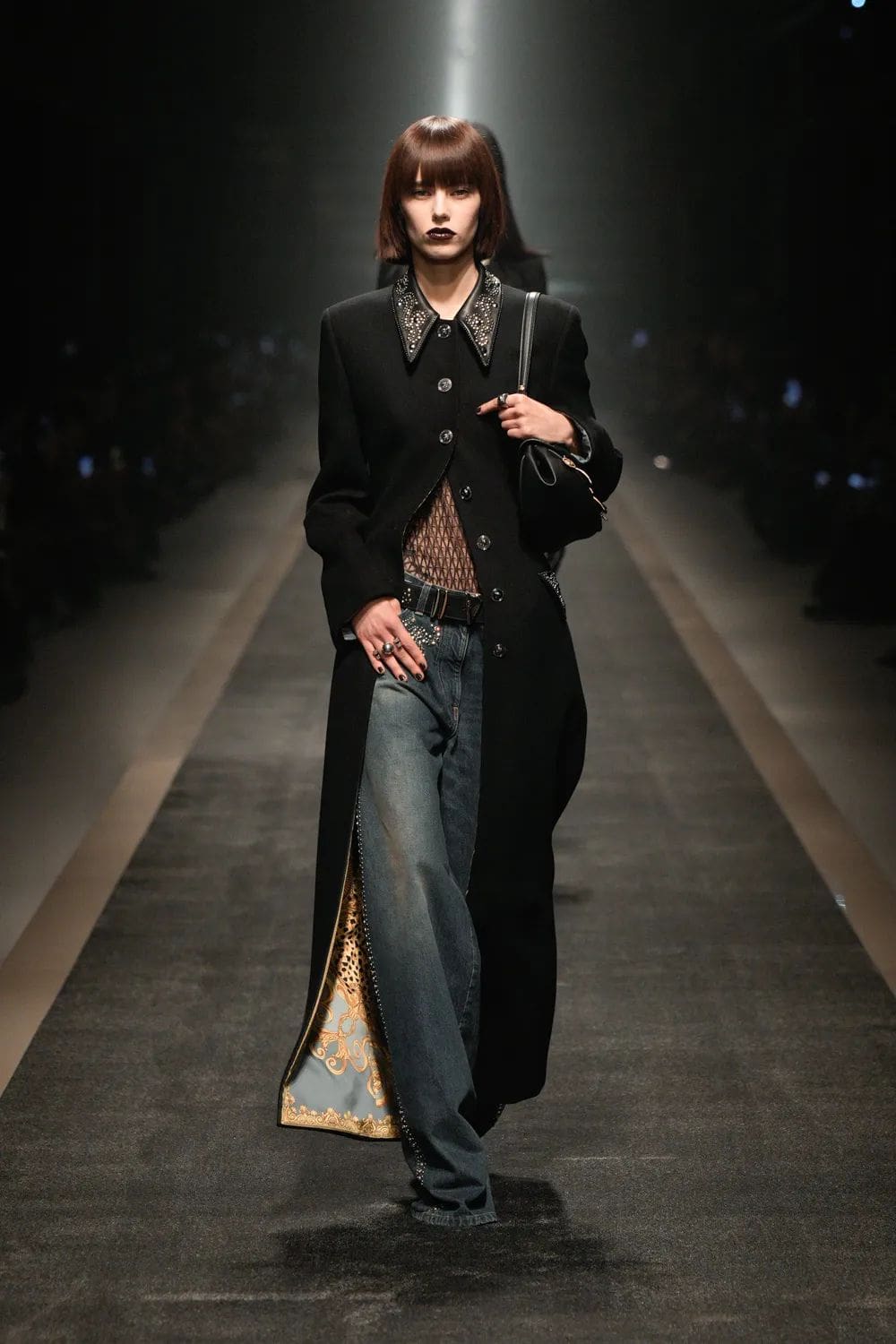 Versace Autunno Inverno 2025 2026 Runway Magazine (17)