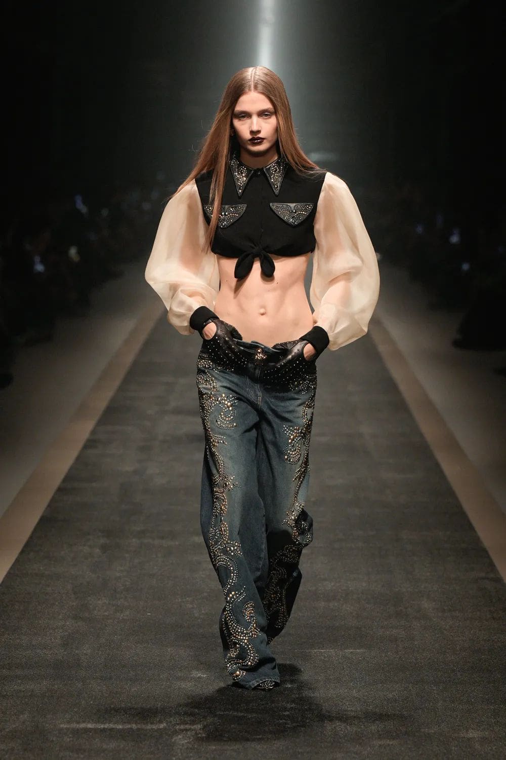 Versace Autunno Inverno 2025 2026 Runway Magazine (22)