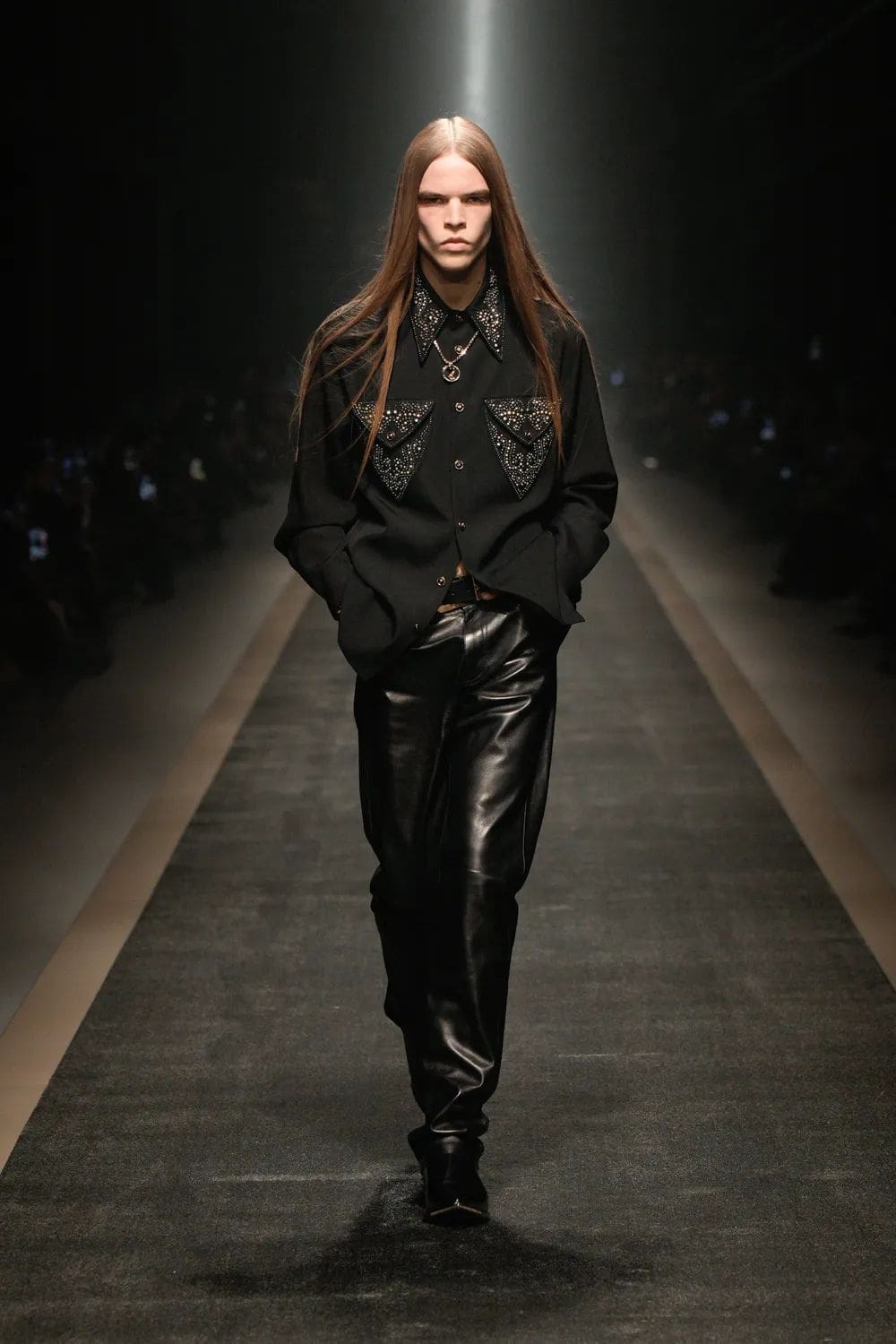 Versace Autunno Inverno 2025 2026 Runway Magazine (23)