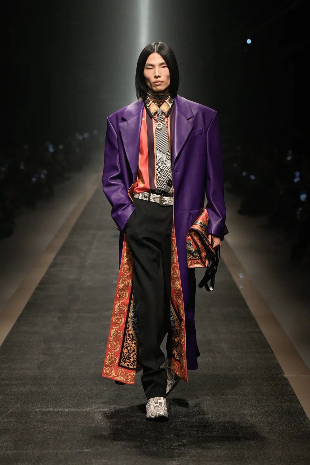 Versace Autunno Inverno 2025 2026 Runway Magazine (29)