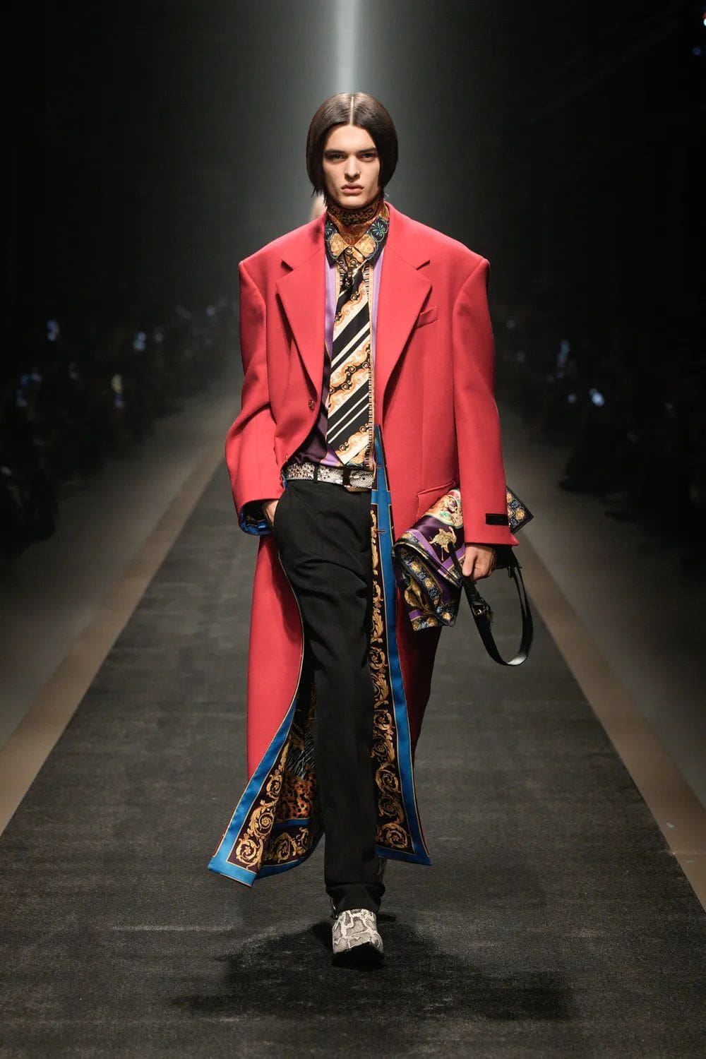 Versace Autunno Inverno 2025 2026 Runway Magazine (31)