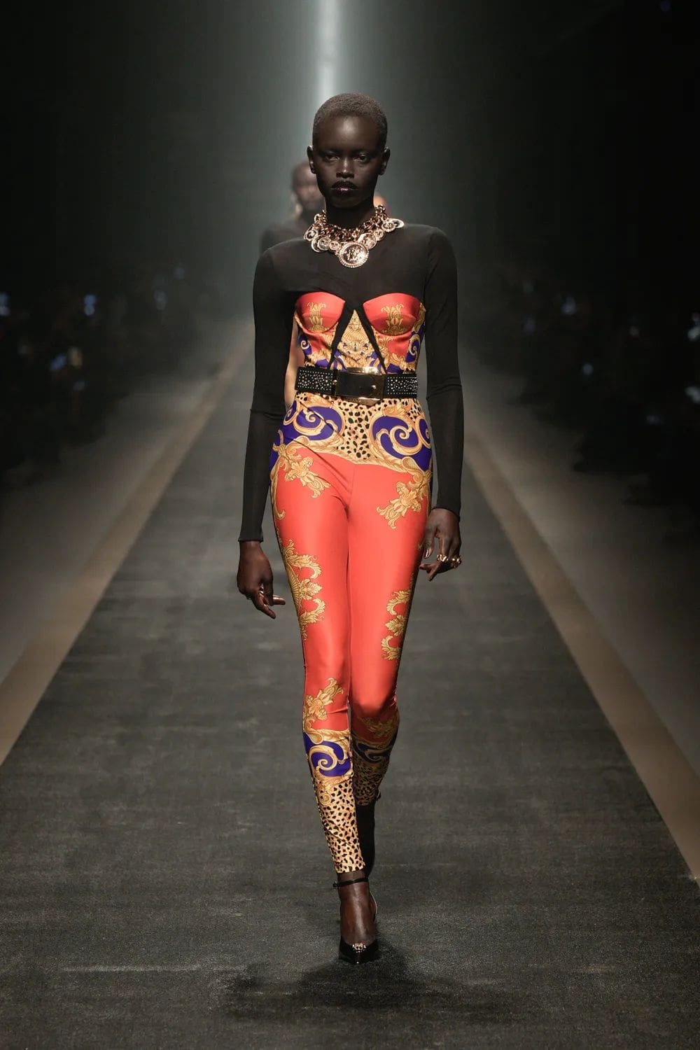 Versace Autunno Inverno 2025 2026 Runway Magazine (36)