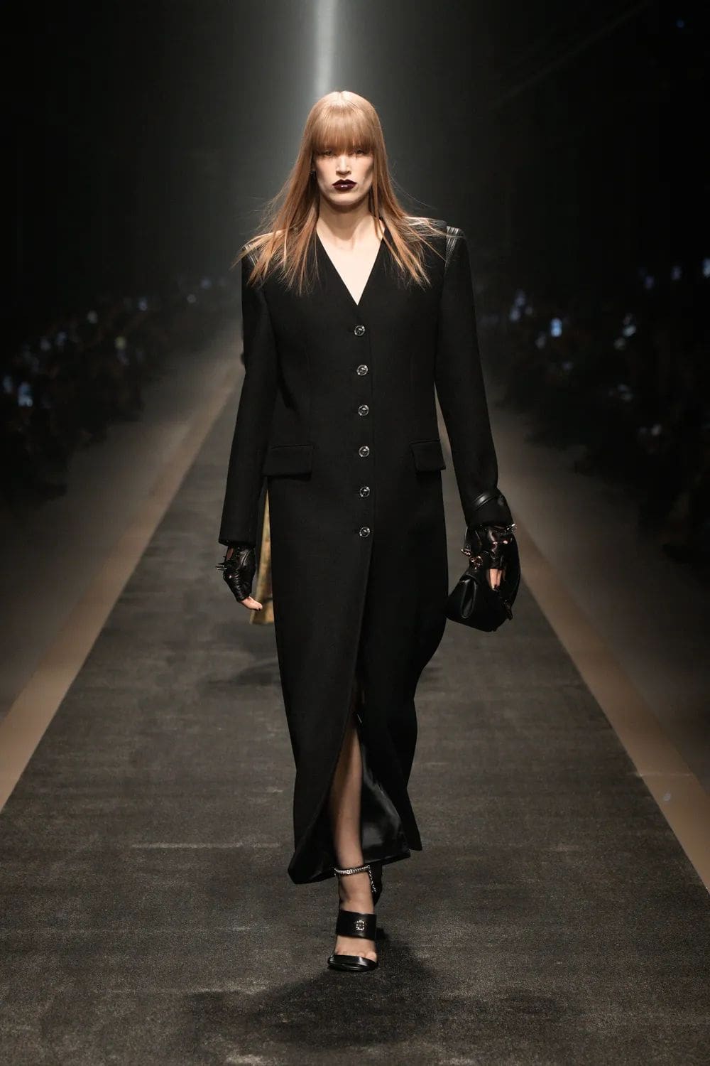 Versace Autunno Inverno 2025 2026 Runway Magazine (4)
