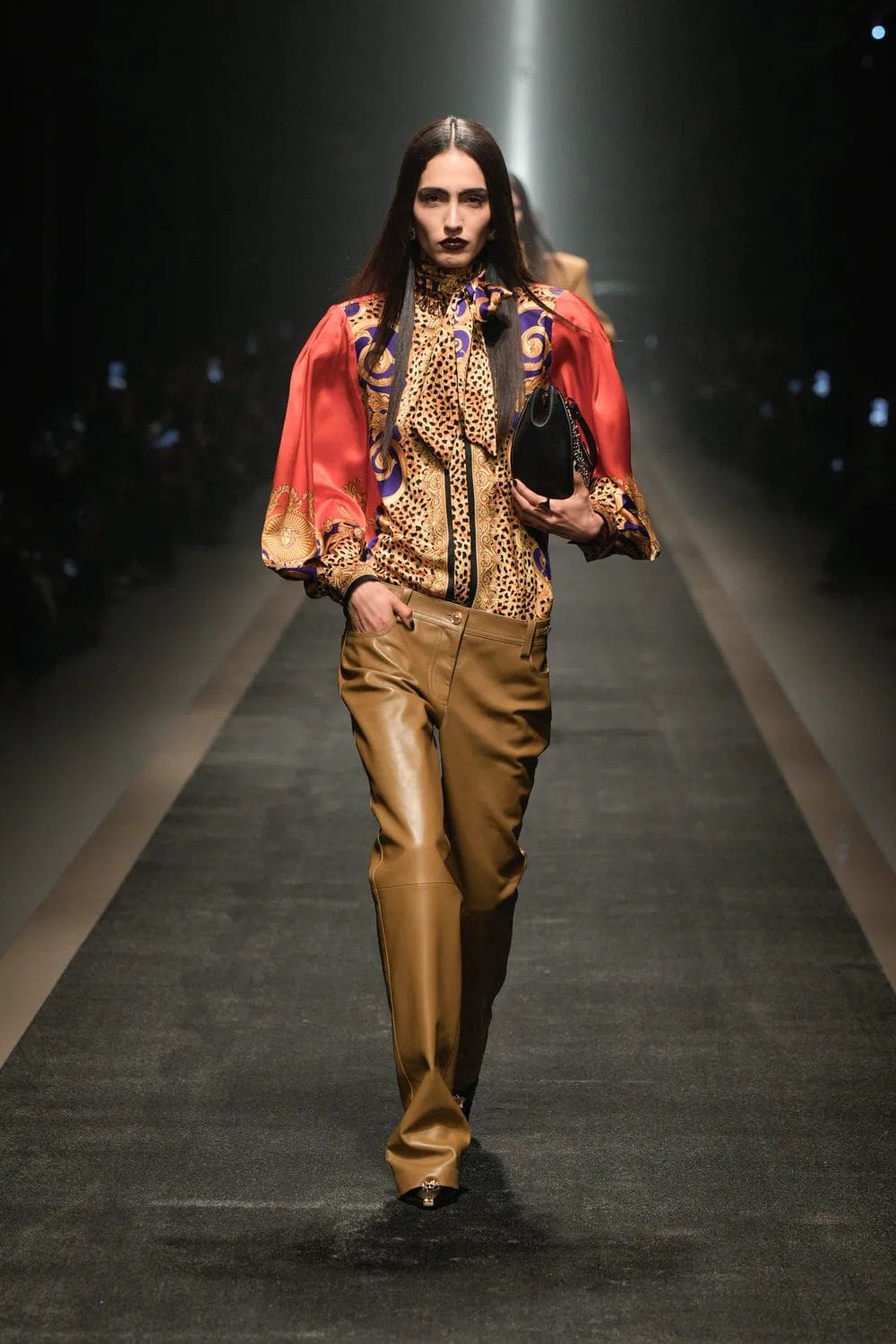 Versace Autunno Inverno 2025 2026 Runway Magazine (40)