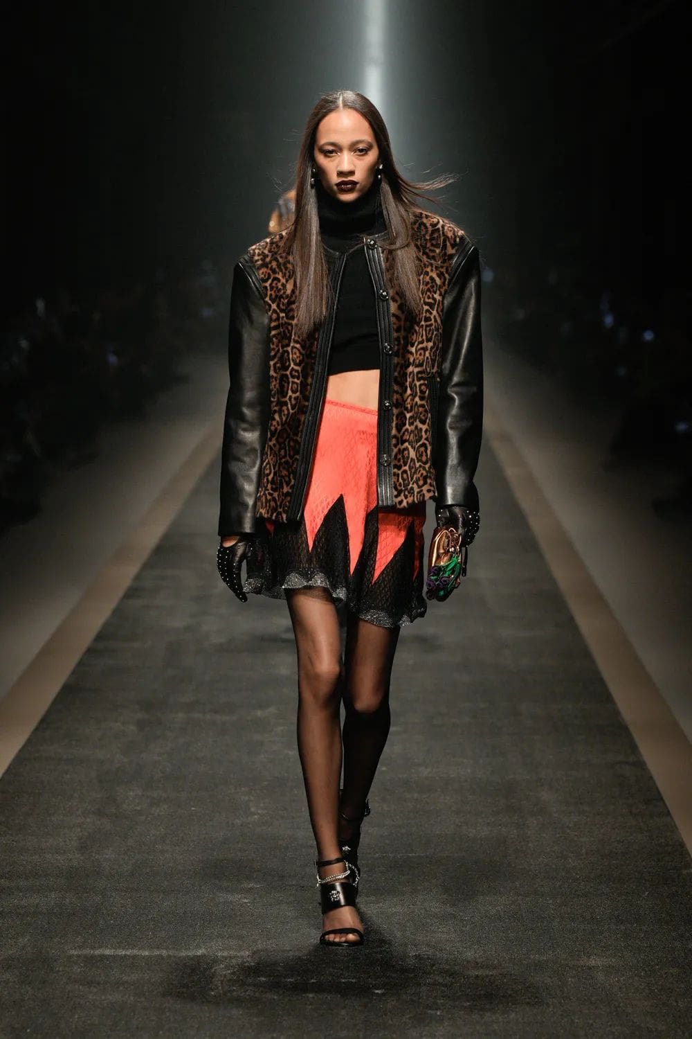 Versace Autunno Inverno 2025 2026 Runway Magazine (48)