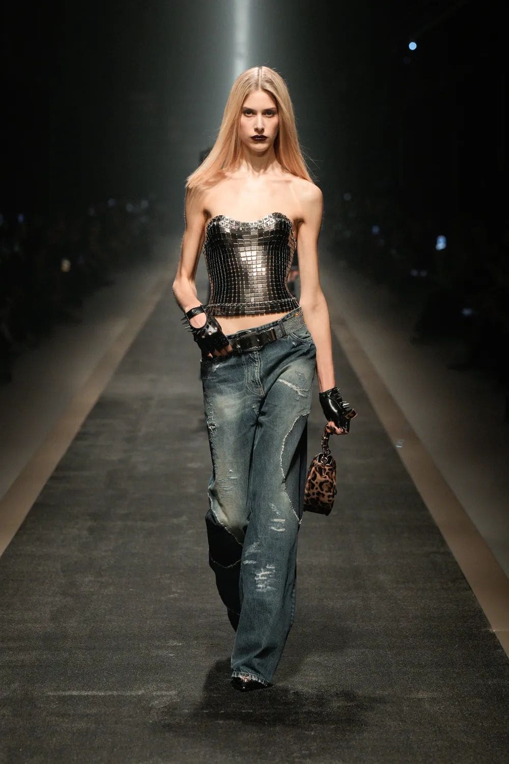 Versace Autunno Inverno 2025 2026 Runway Magazine (51)