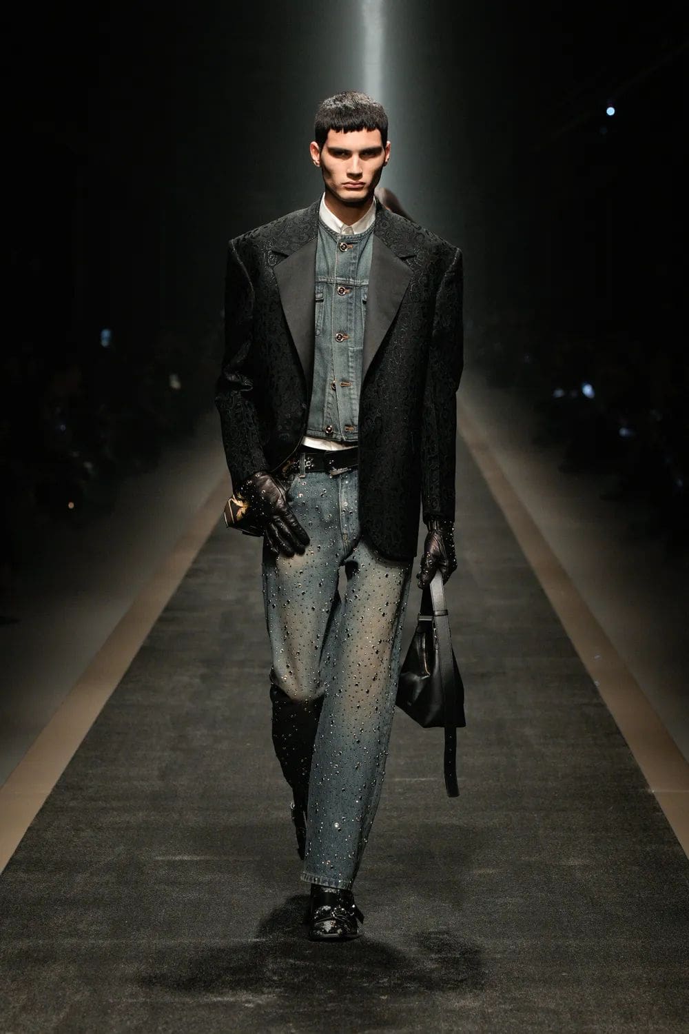 Versace Autunno Inverno 2025 2026 Runway Magazine (54)