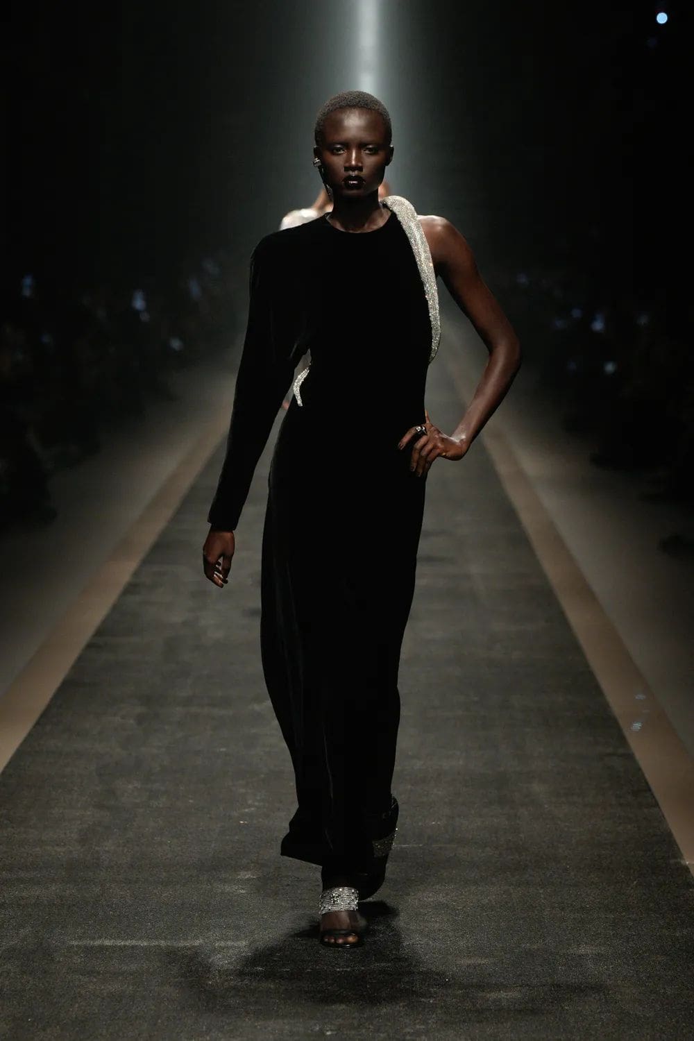 Versace Autunno Inverno 2025 2026 Runway Magazine (62)