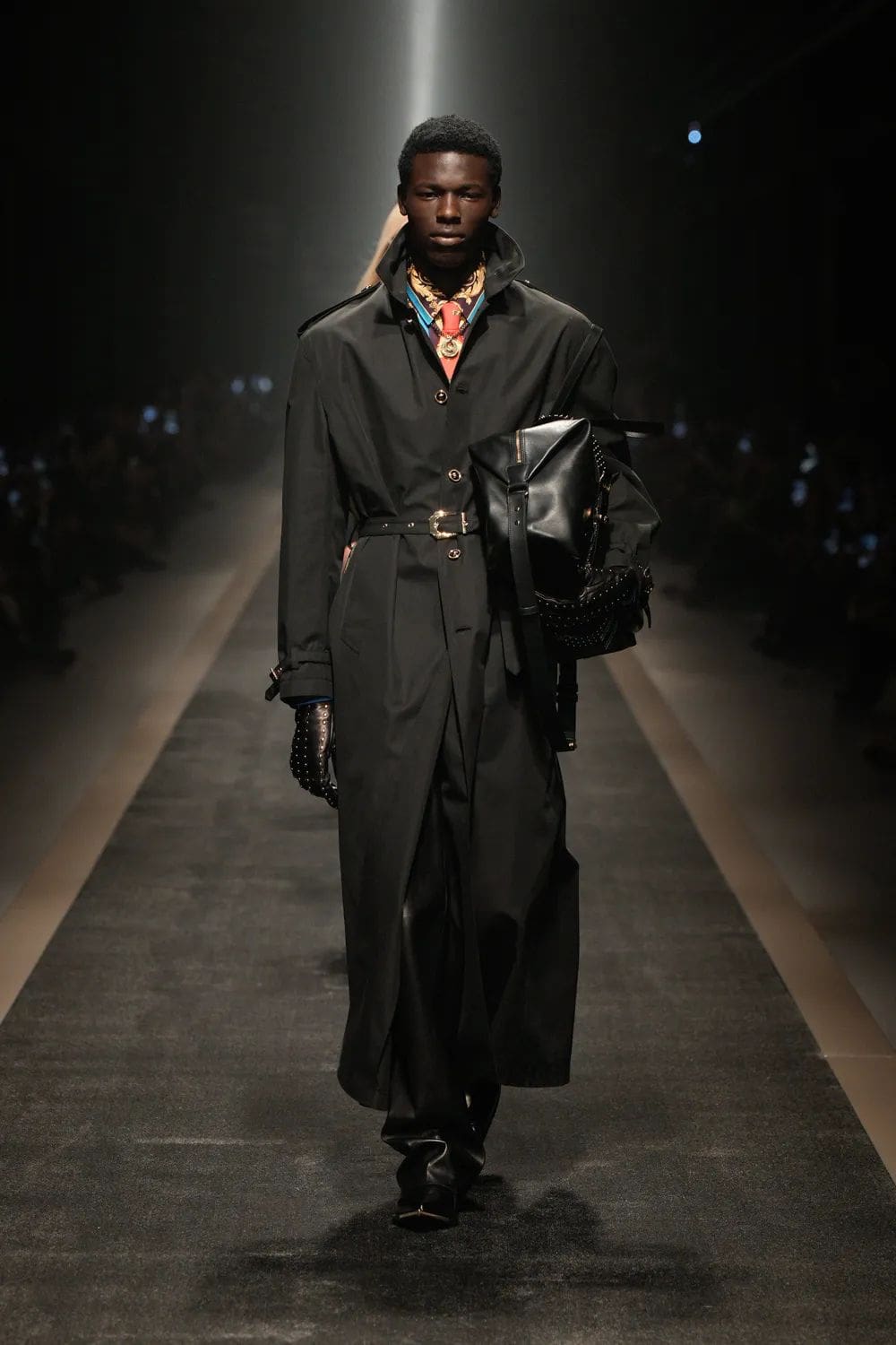 Versace Autunno Inverno 2025 2026 Runway Magazine (9)