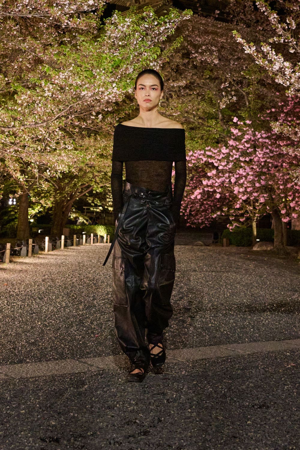 Dior осень 2025 Киото Runway Журнал (19)