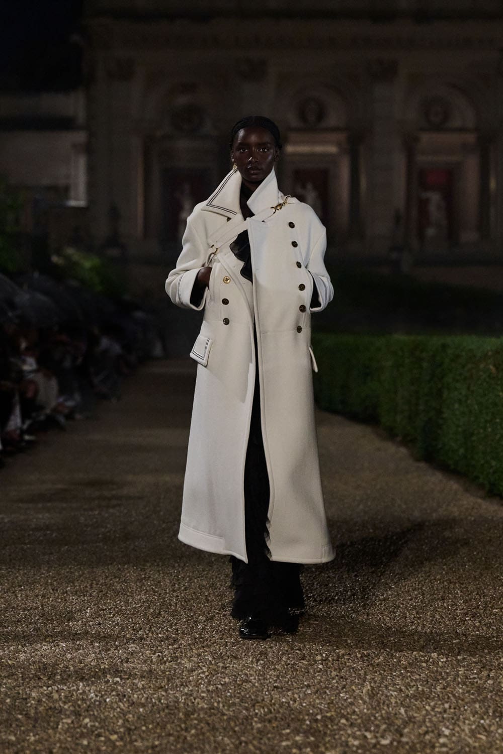 Dior Cruise 2026 Resort Rom Runway Magazin (21)