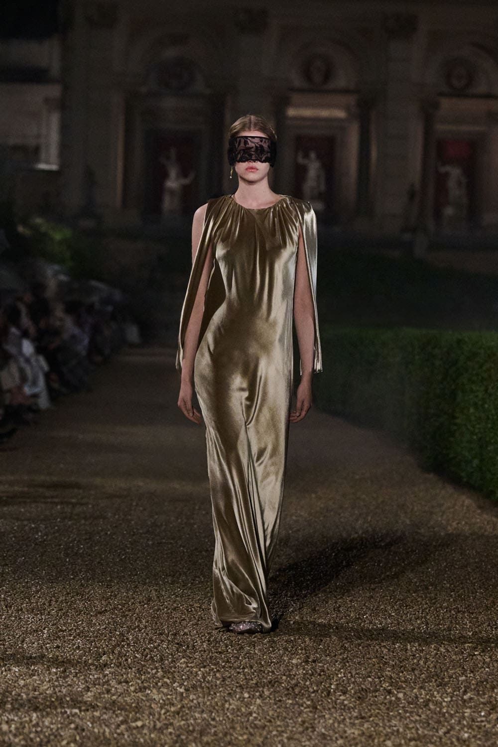 Dior Cruise 2026 Resort Rom Runway Magazin (41)