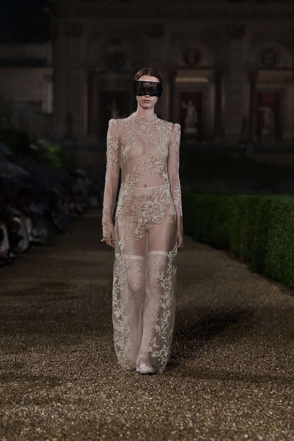 Dior Cruise 2026 Resort Rom Runway Magazin (6)