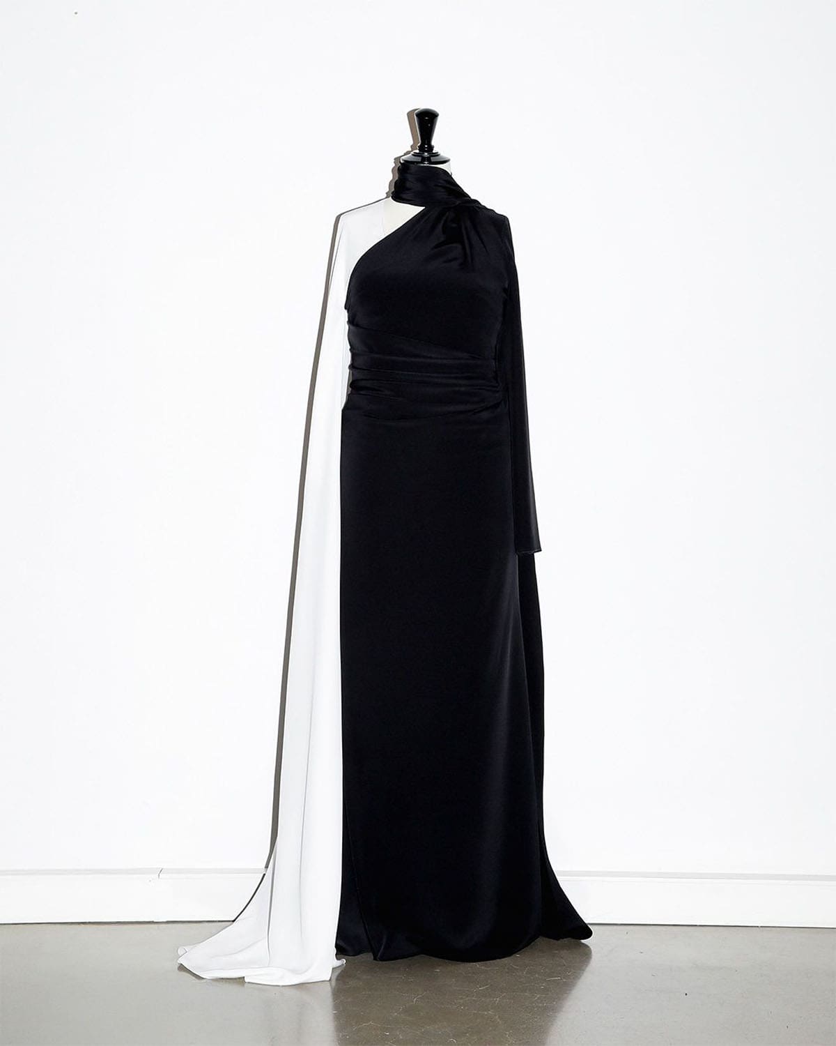 Kamala Harris dress from 2013 by Virgil Abloh for Met Gala 2