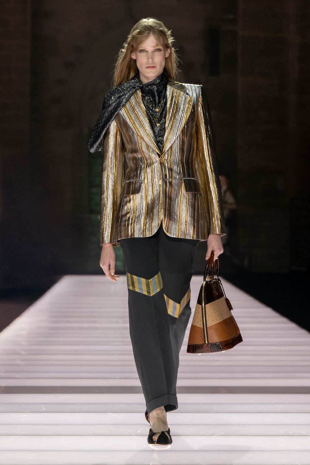 Louis Vuitton Kreuzfahrt 2026 Resort Runway Magazin (15)