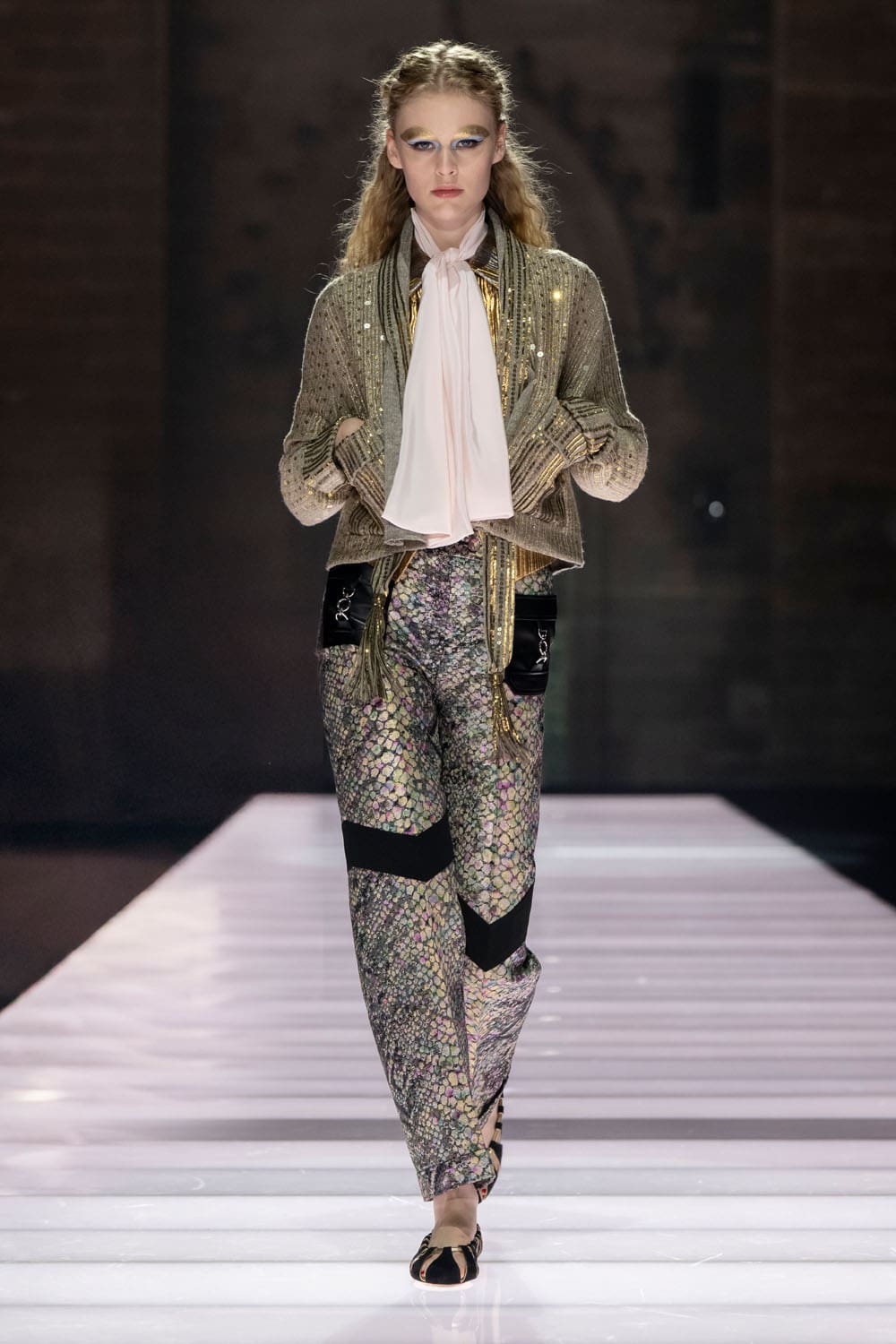 Louis Vuitton Kreuzfahrt 2026 Resort Runway Magazin (16)