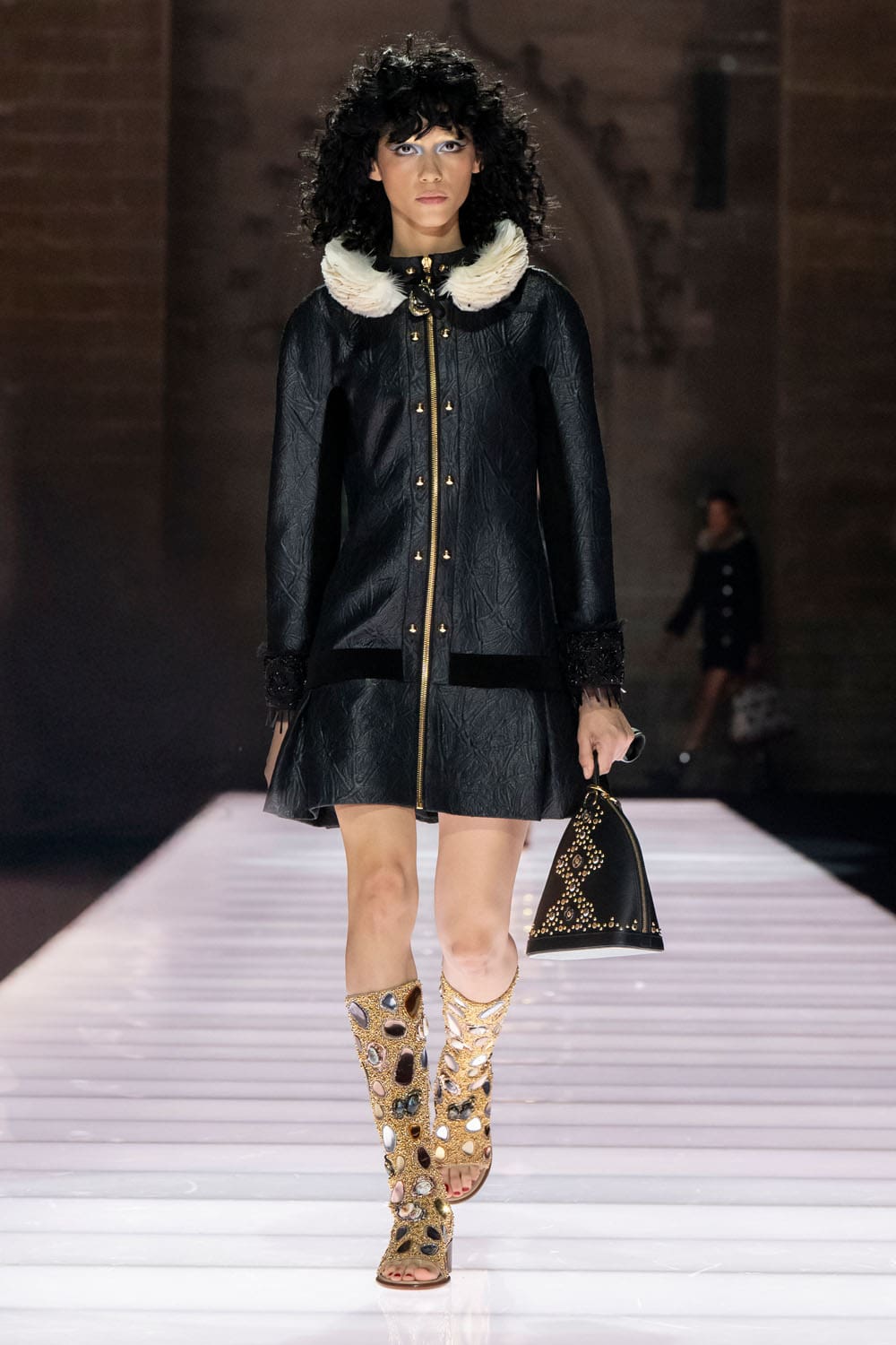 Louis Vuitton Kreuzfahrt 2026 Resort Runway Magazin (22)