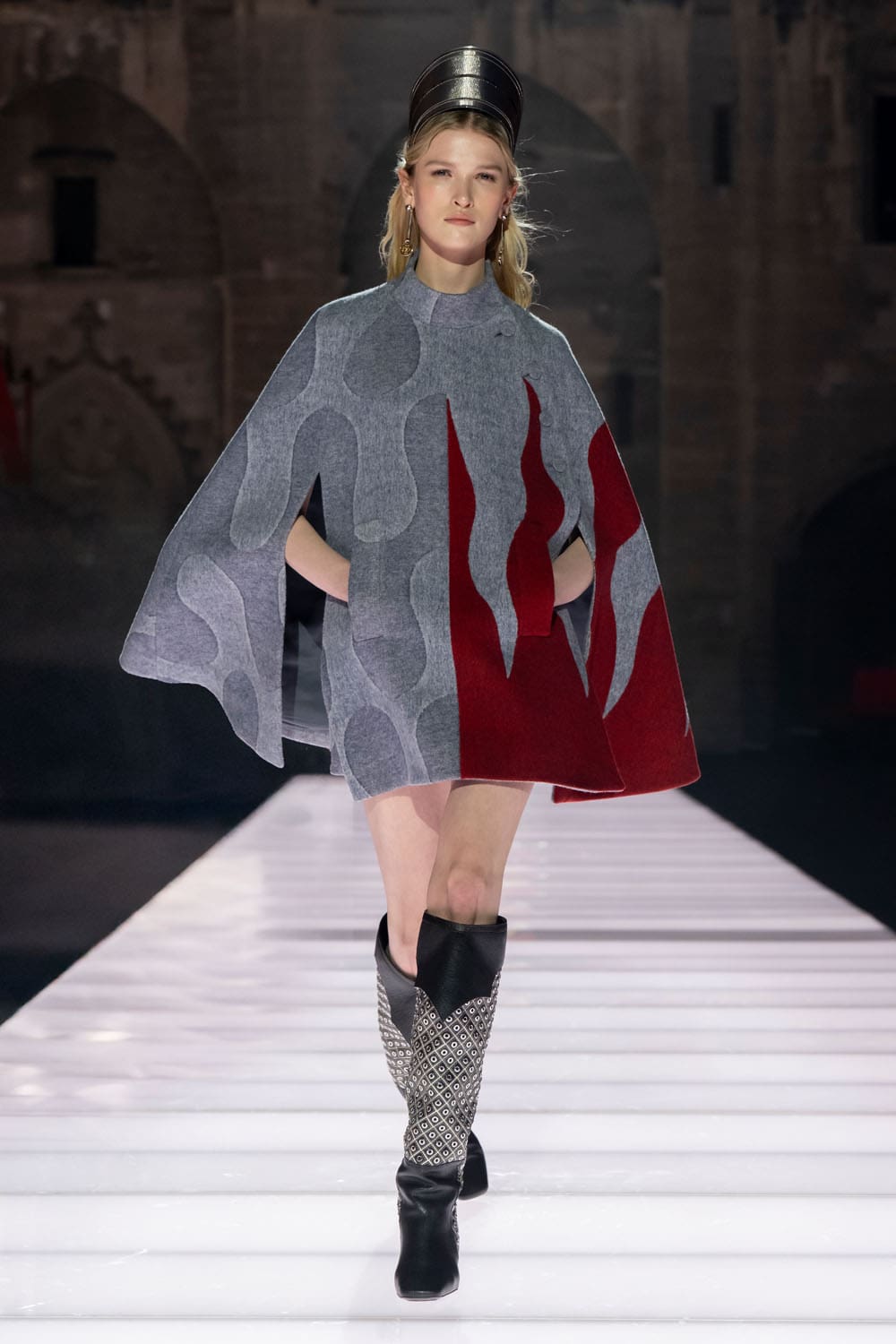 Louis Vuitton Kreuzfahrt 2026 Resort Runway Magazin (3)