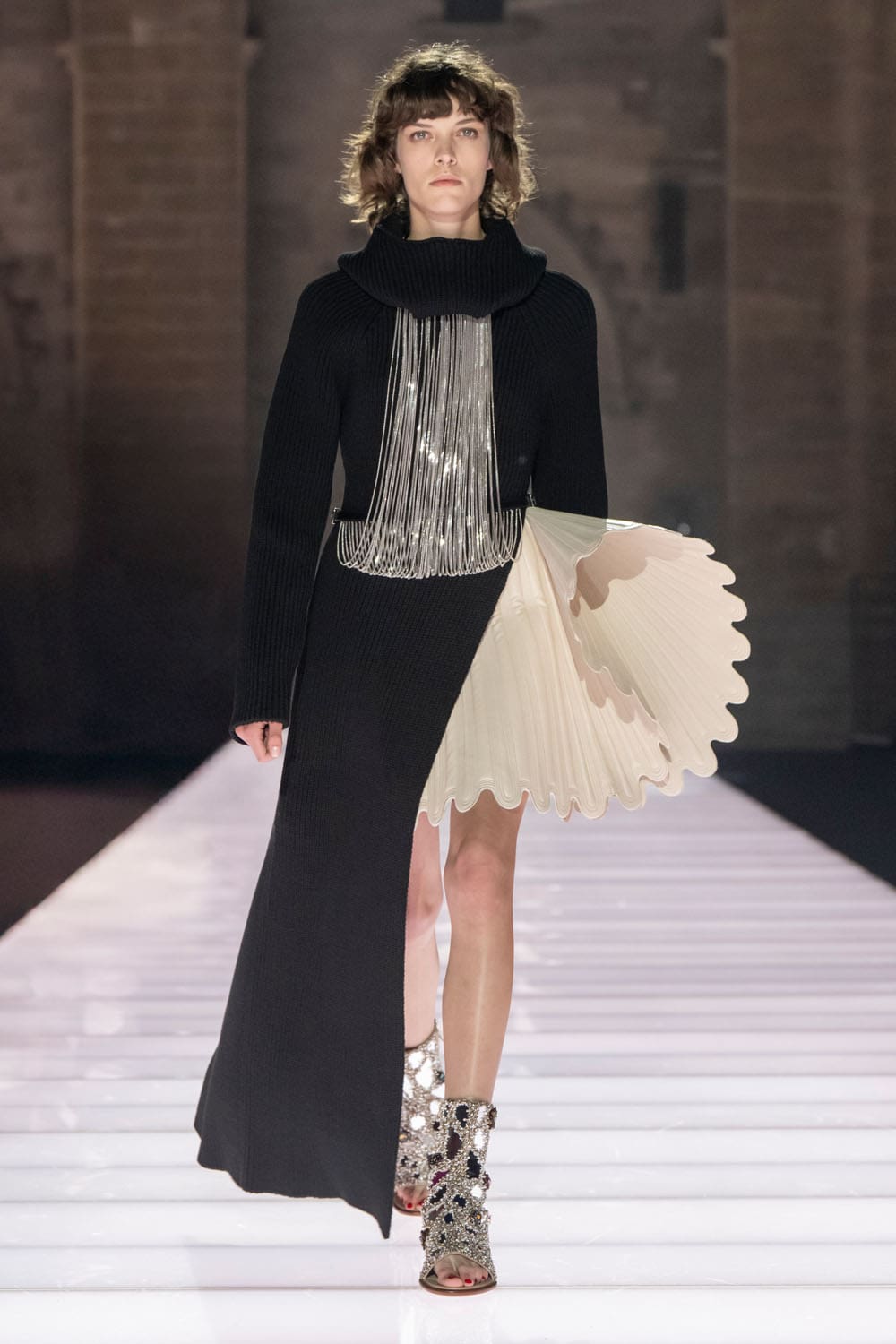 Louis Vuitton Kreuzfahrt 2026 Resort Runway Magazin (40)