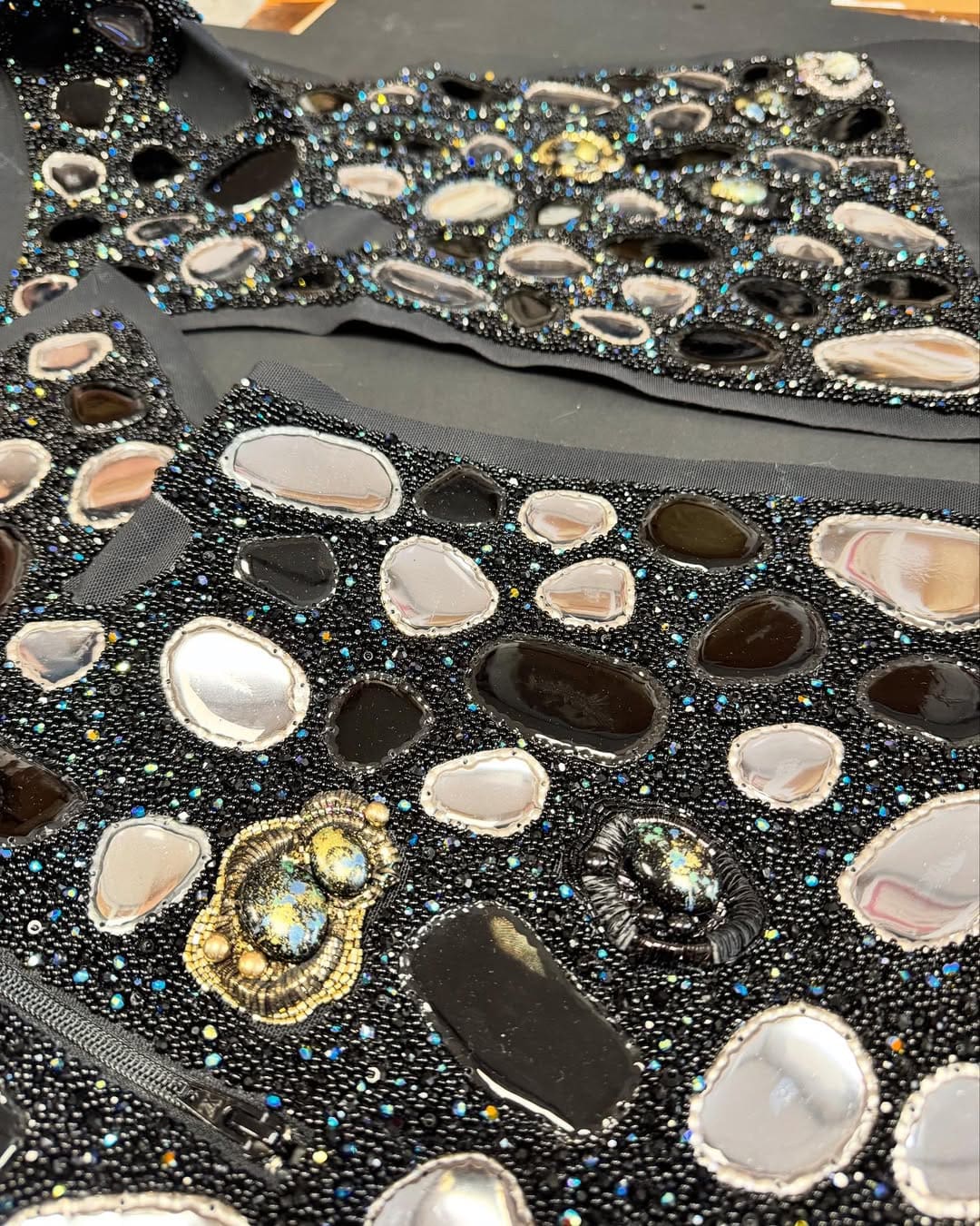 Louis Vuitton Kreuzfahrt 2026 Resortdetails Jean Pierre Ollier Atelier (16)
