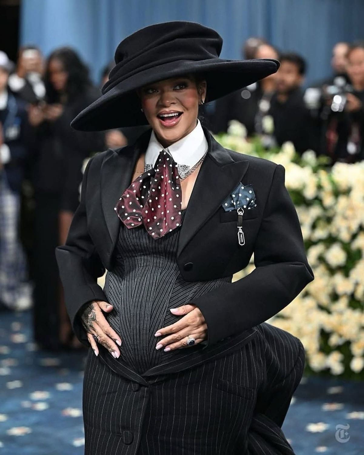 Rihanna in Marc Jabobs at Met Gala 2025 3