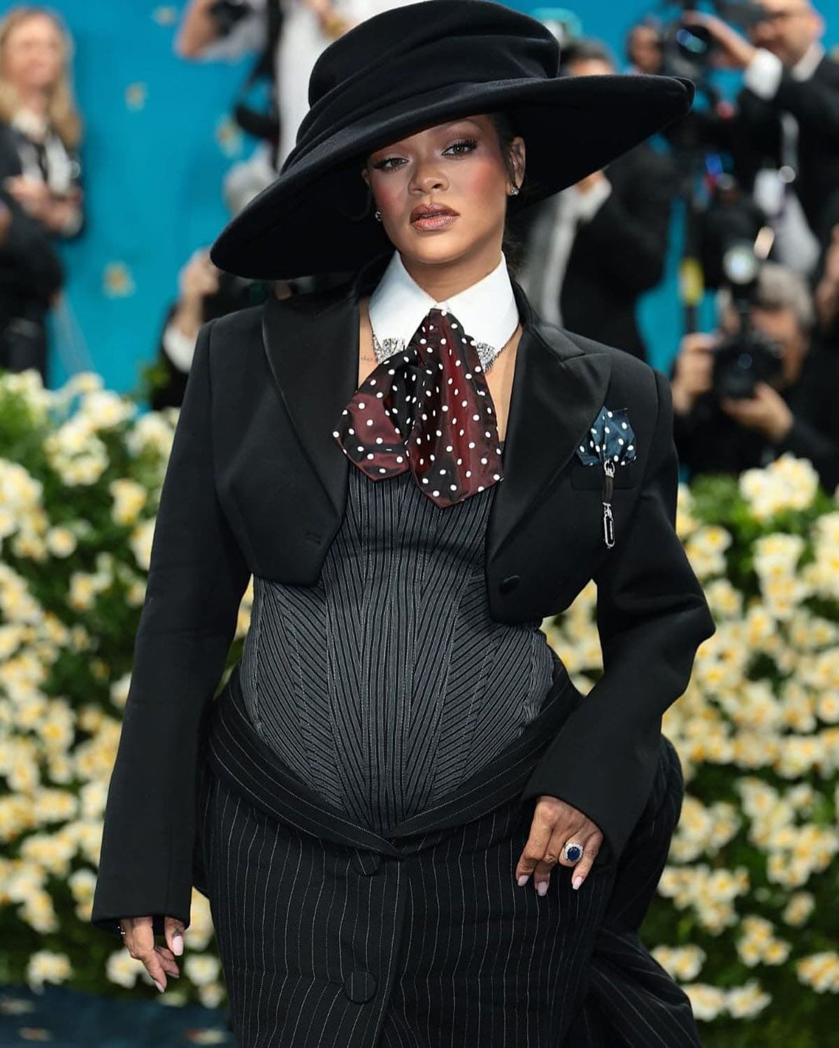 Rihanna in Marc Jabobs at Met Gala 2025 5