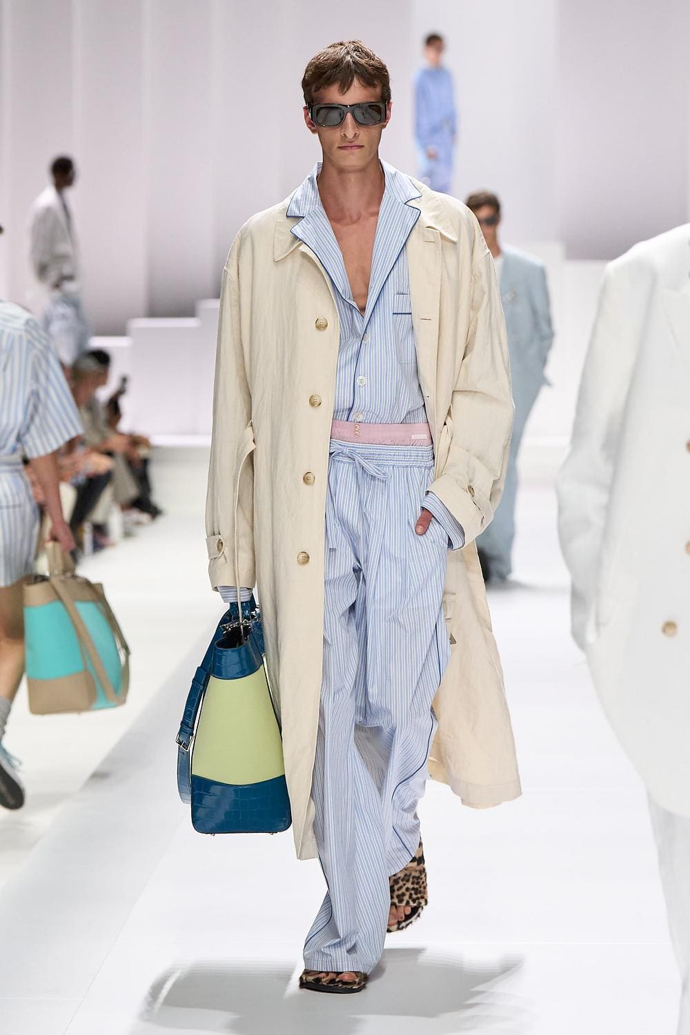 13 Dolce Gabbana Primavera Verão 2026 Masculino Runway revista