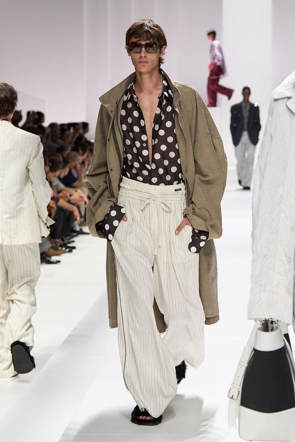 21 Dolce Gabbana Primavera Verão 2026 Masculino Runway revista