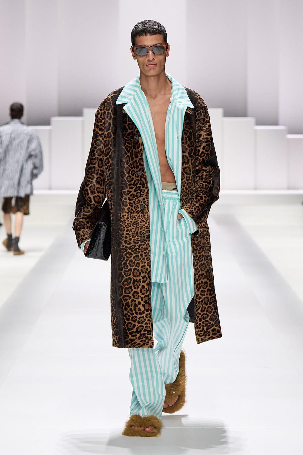 27 Dolce Gabbana Primavera Verão 2026 Masculino Runway revista