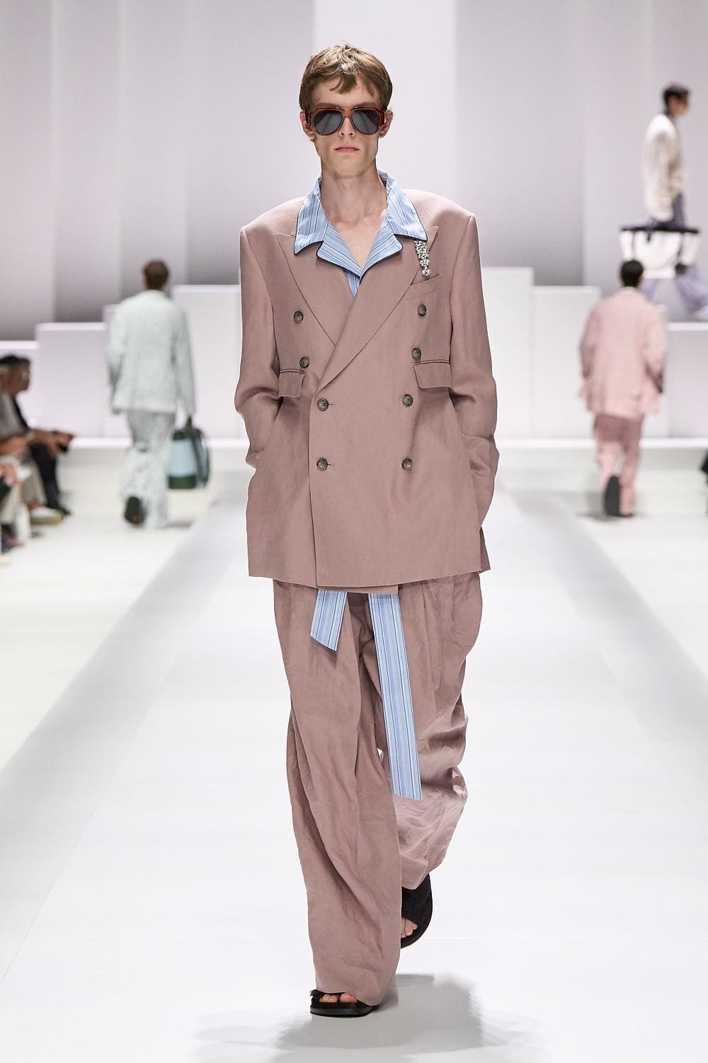 39 Dolce Gabbana Primavera Verão 2026 Masculino Runway revista