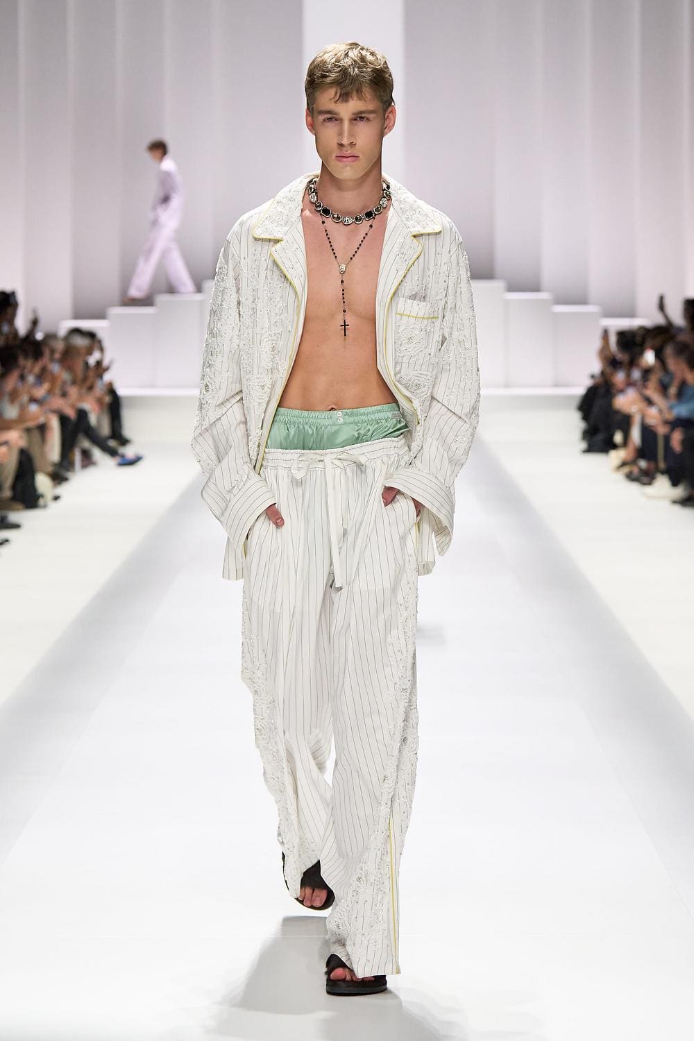 78 Dolce Gabbana Primavera Verão 2026 Masculino Runway revista