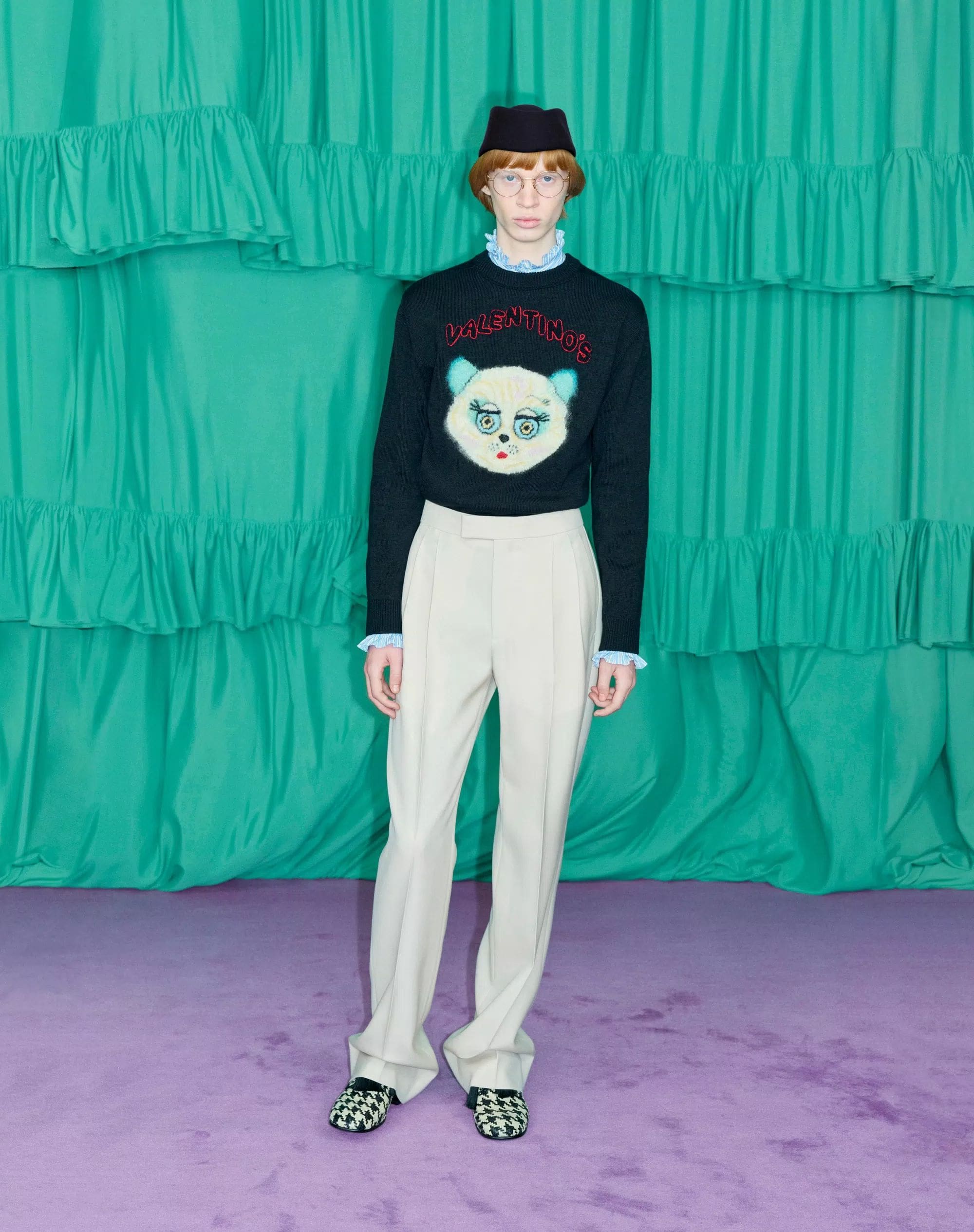 9 Le Chat de la Maison Valentino Chupette Lagerfeld