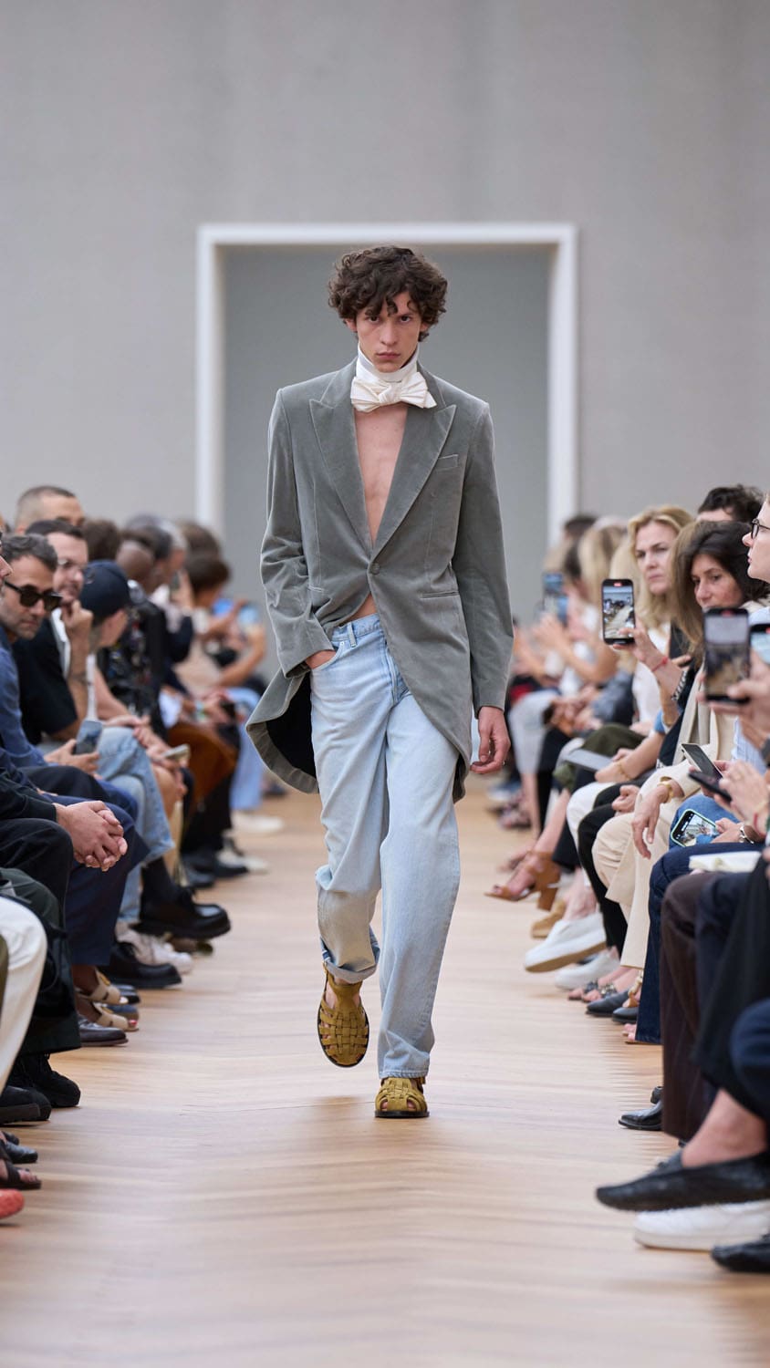 DIOR Summer 2026 Men by Jonathan Anderson Runway Magazine (2)