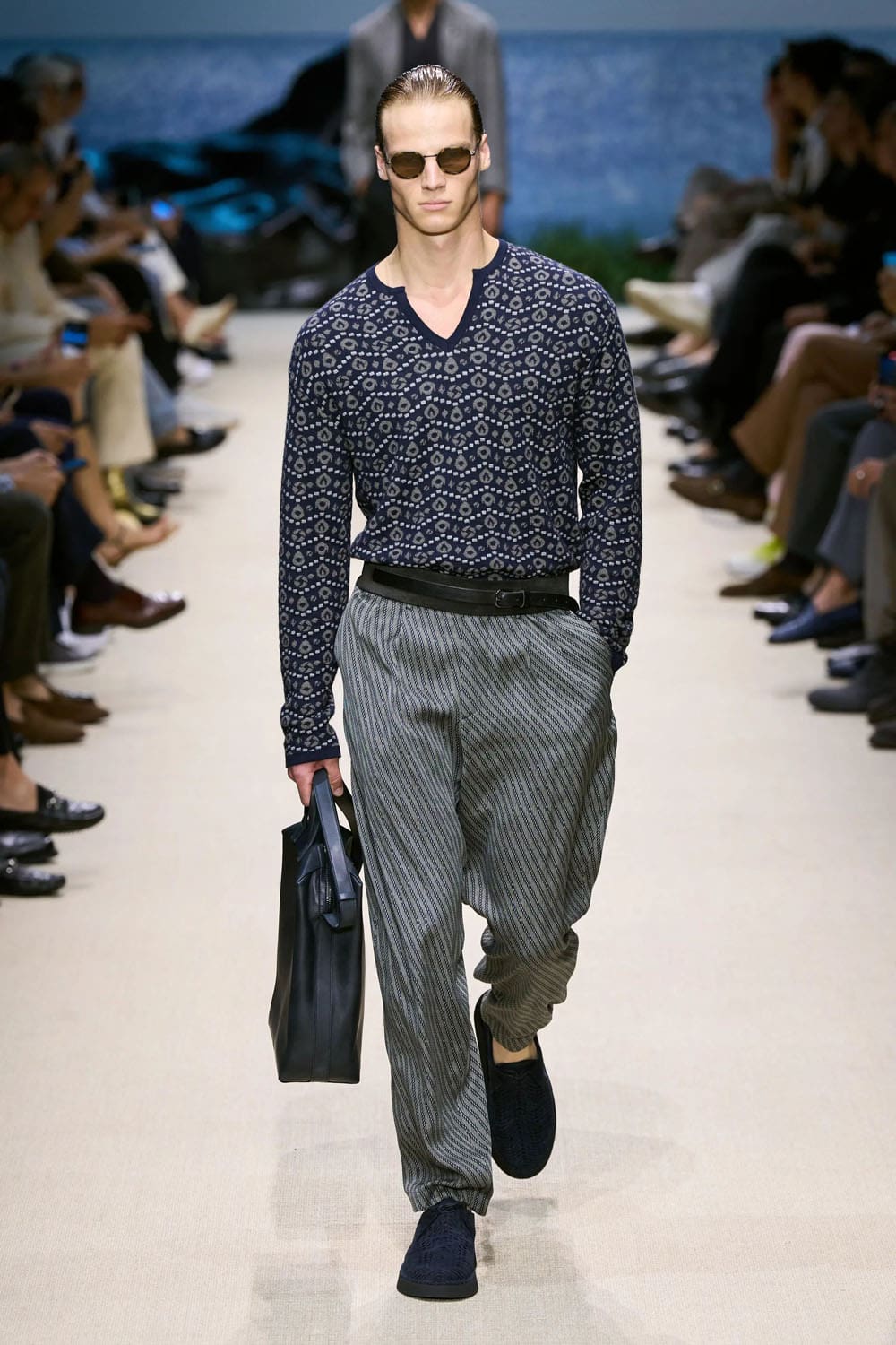 Giorgio Armani Spring Summer 2026 Men Runway Magazine (15)
