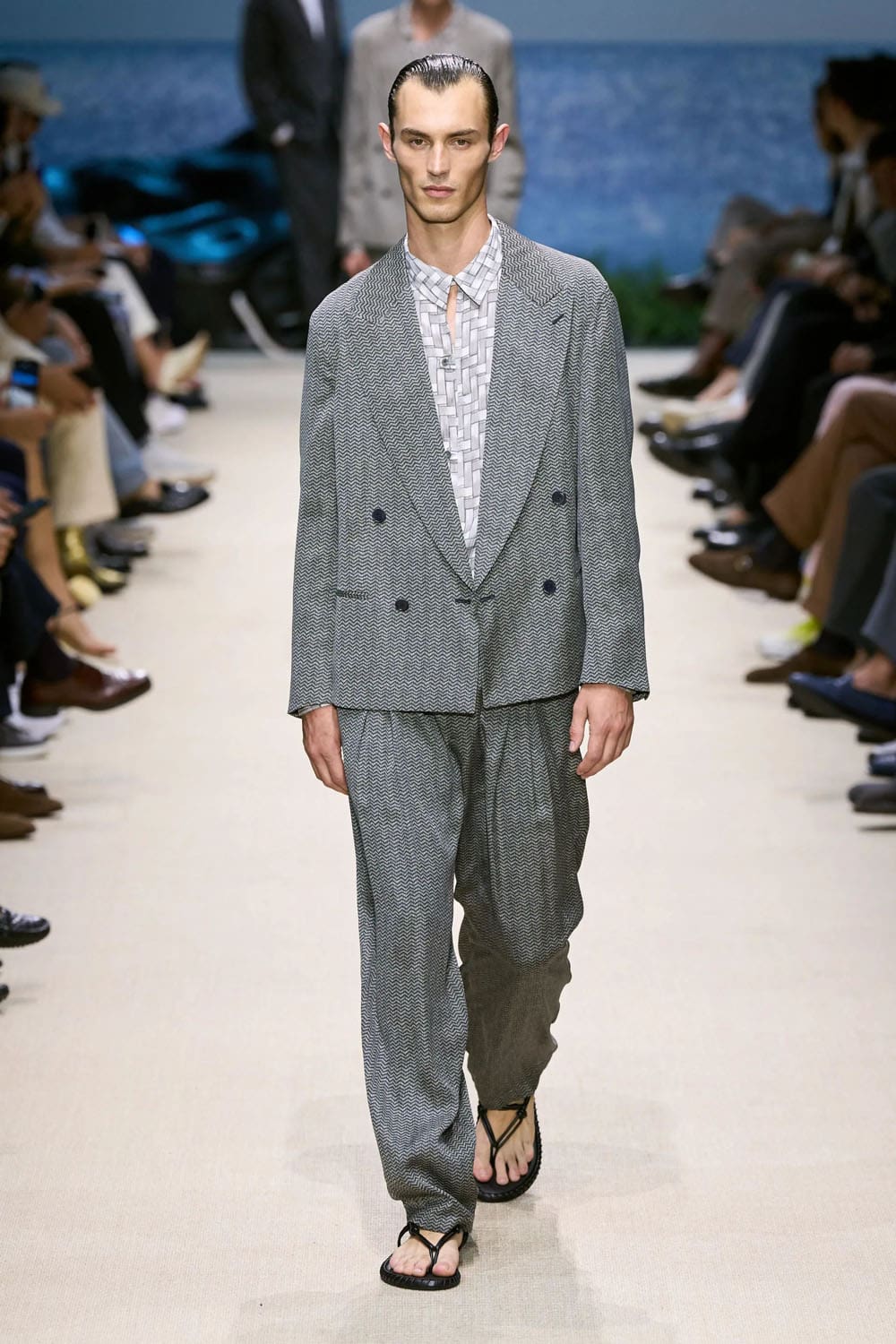 Giorgio Armani Spring Summer 2026 Men Runway Magazine (17)