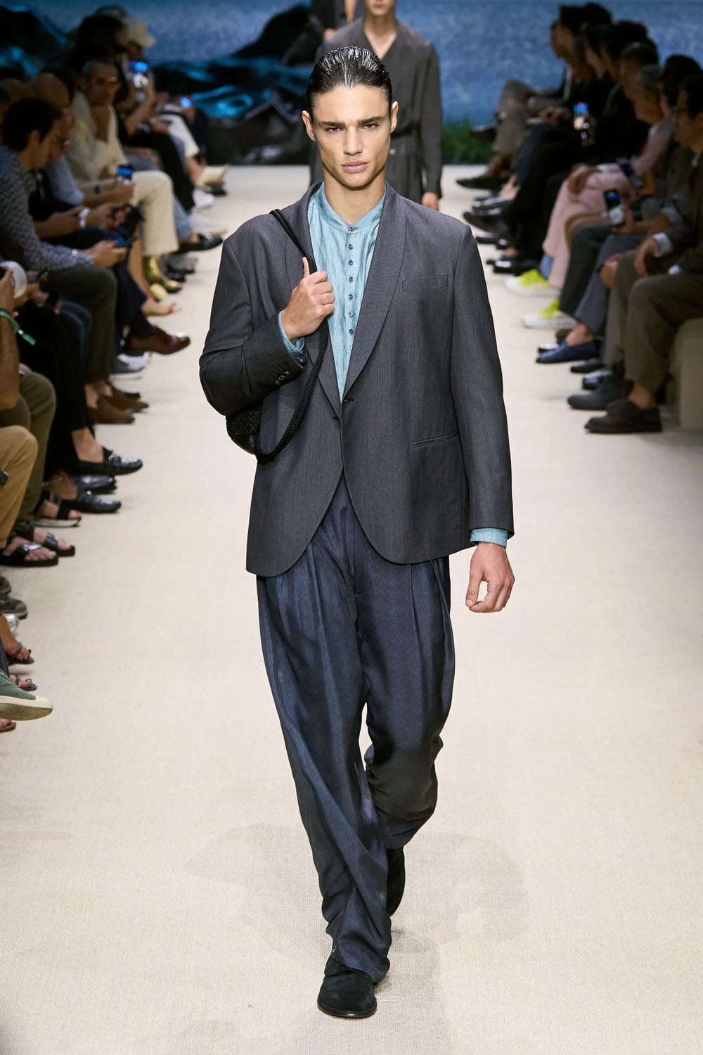 Giorgio Armani Spring Summer 2026 Men Runway Magazine (3)
