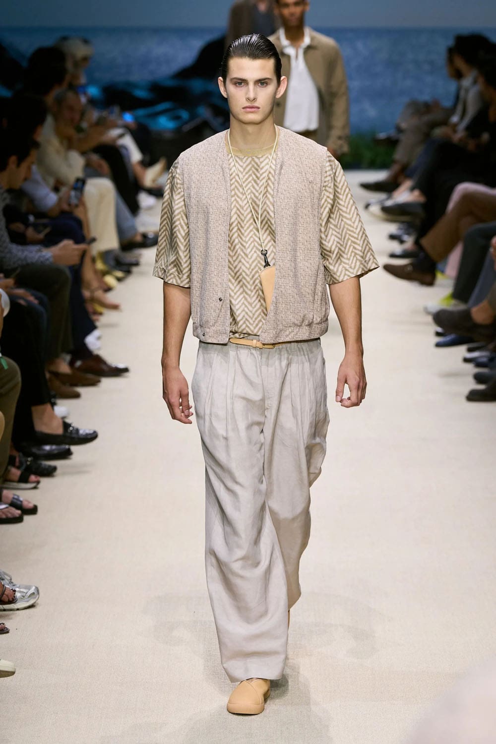 Giorgio Armani Spring Summer 2026 Men Runway Magazine (39)