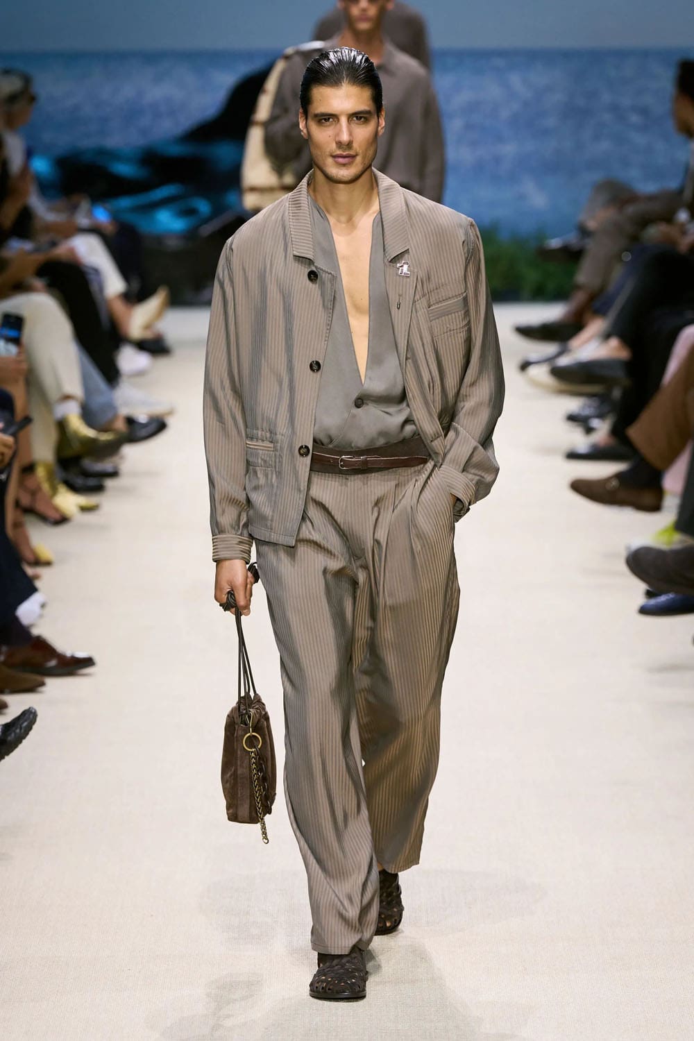 Giorgio Armani Spring Summer 2026 Men Runway Magazine (44)